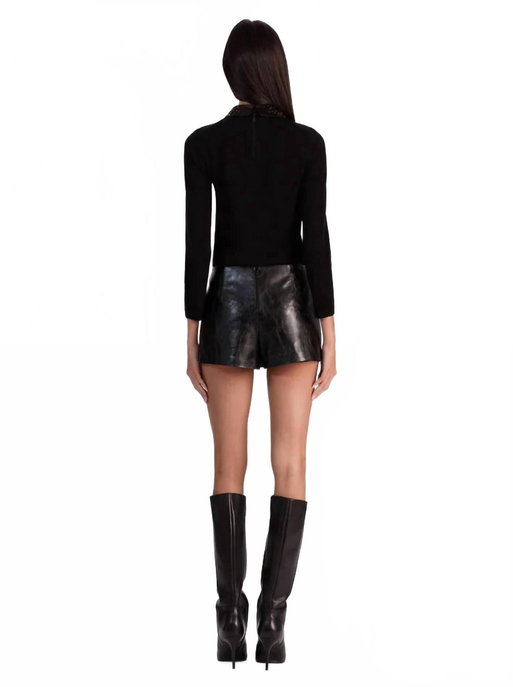 Porla Collared Sweater In Black
