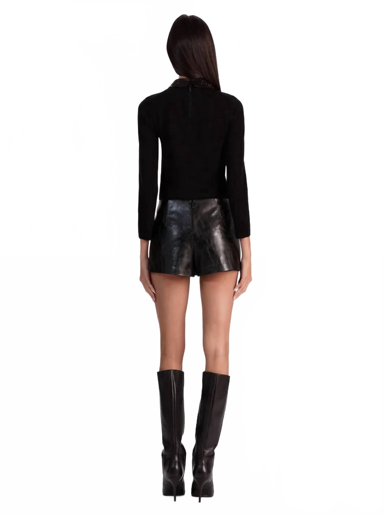 Porla Collared Sweater In Black