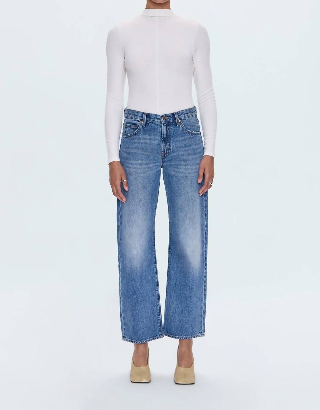 Lexi Mid Rise Bowed Straight Jeans In Metropolis
