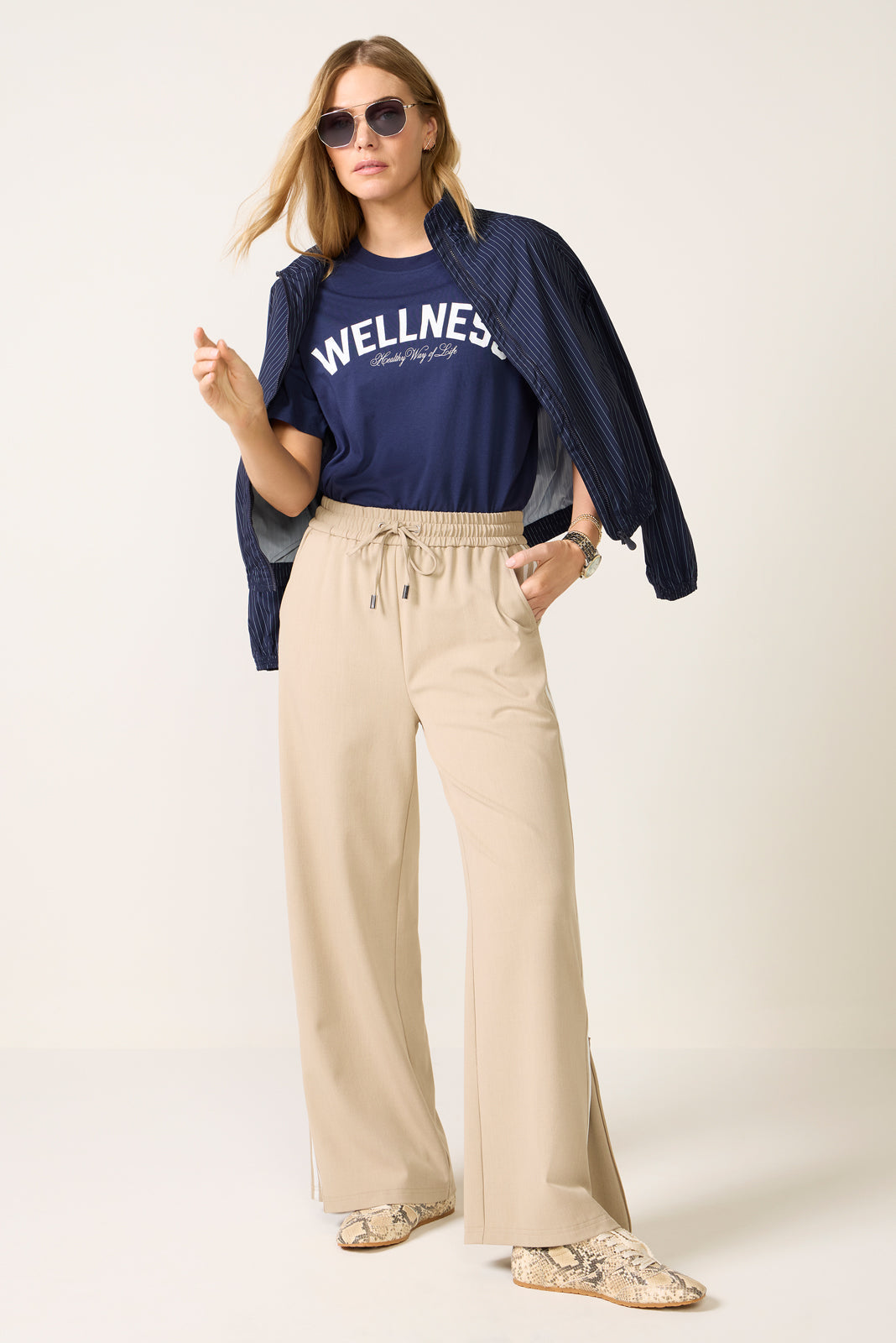 Women's Crew Neck Graphic T-Shirt