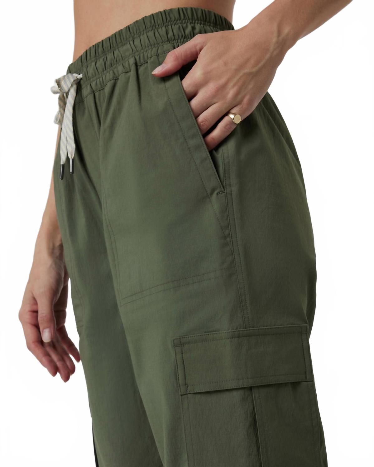 Birch Jogger In Army Green
