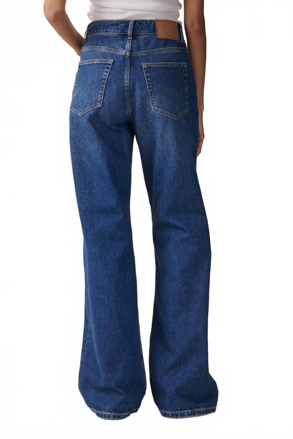 Belem Mid Rise Loose Fit Jeans In Vintage 62