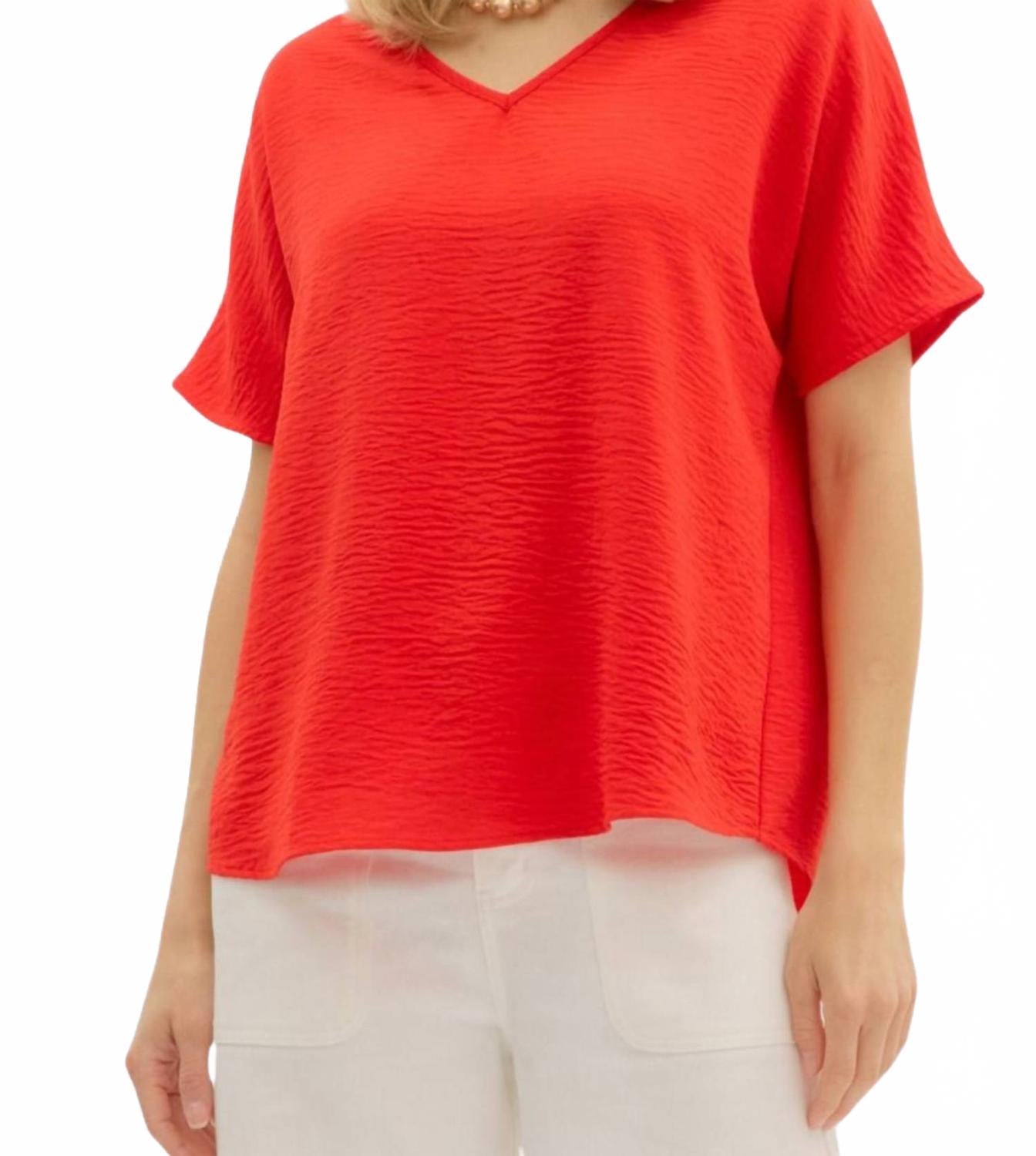 Dana V-Neck Short Sleeve Pullover Top In Red