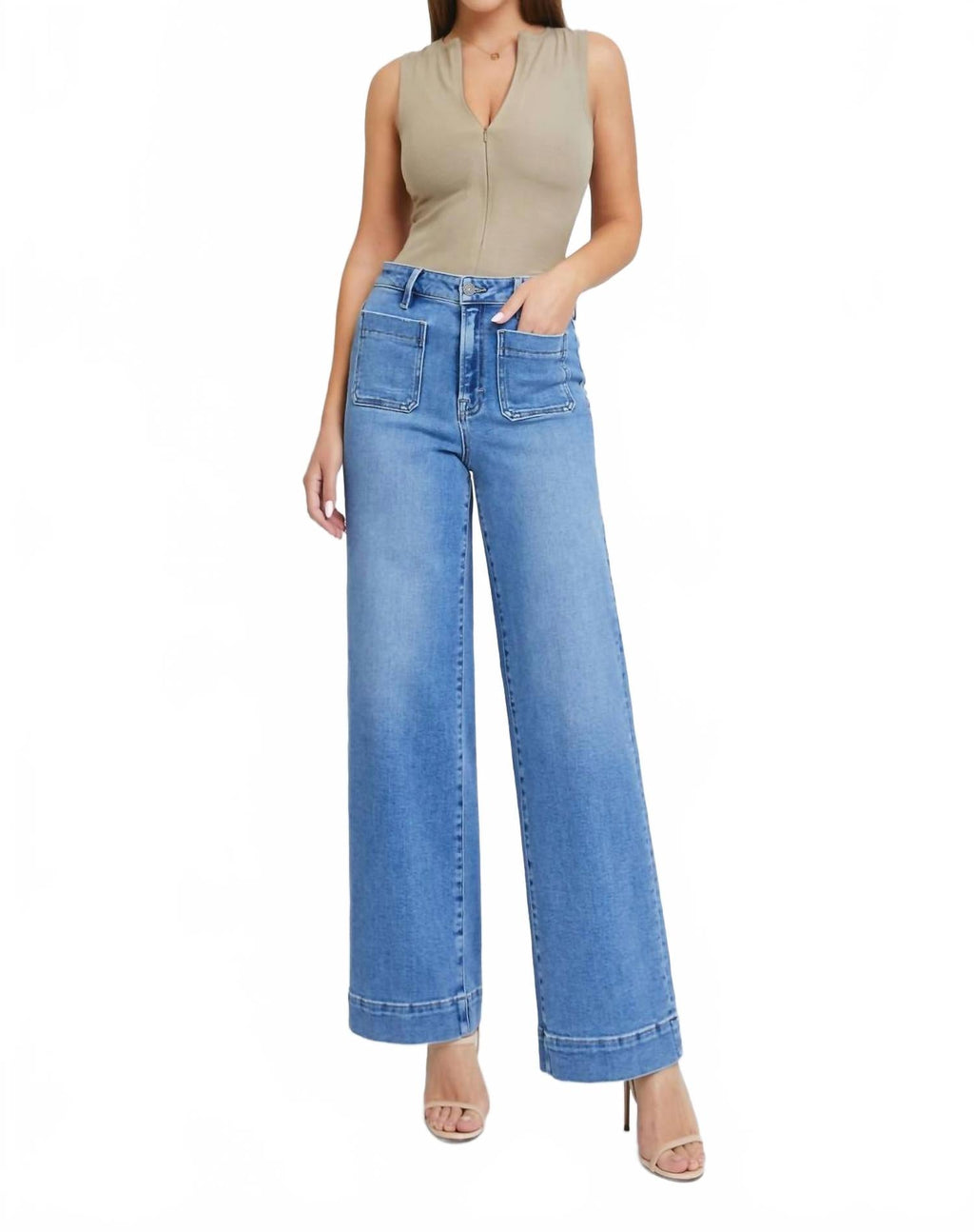 Nori Front Pocket Wide Leg Jeans In Medium Blue