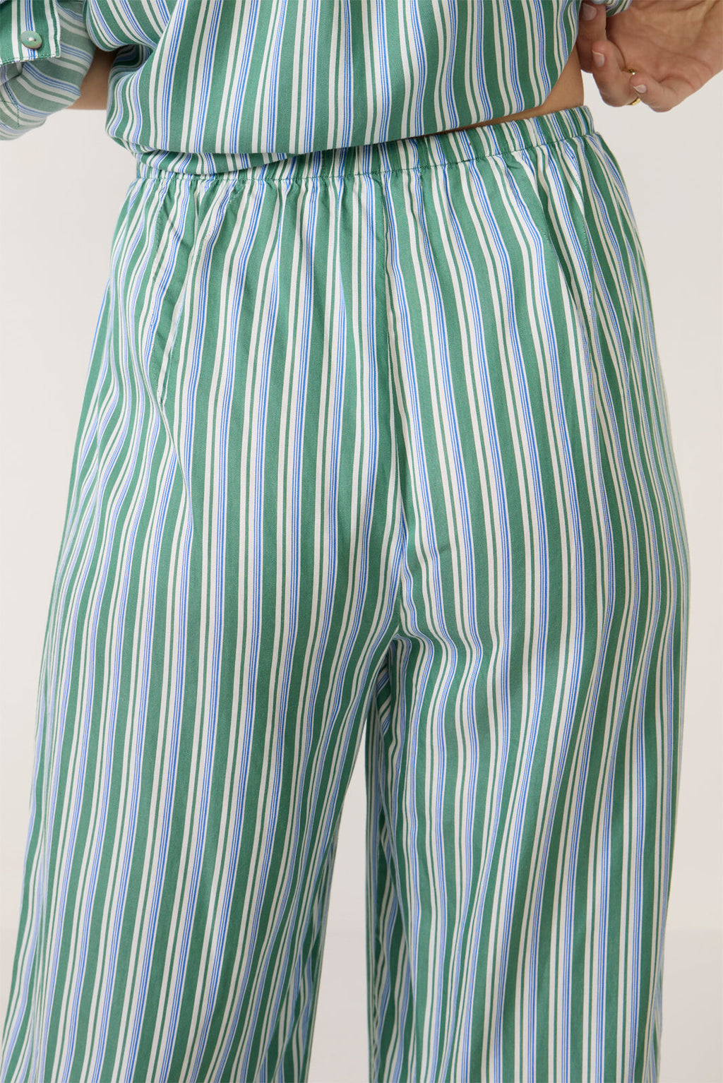 Women's Drawcord Flowy Pants