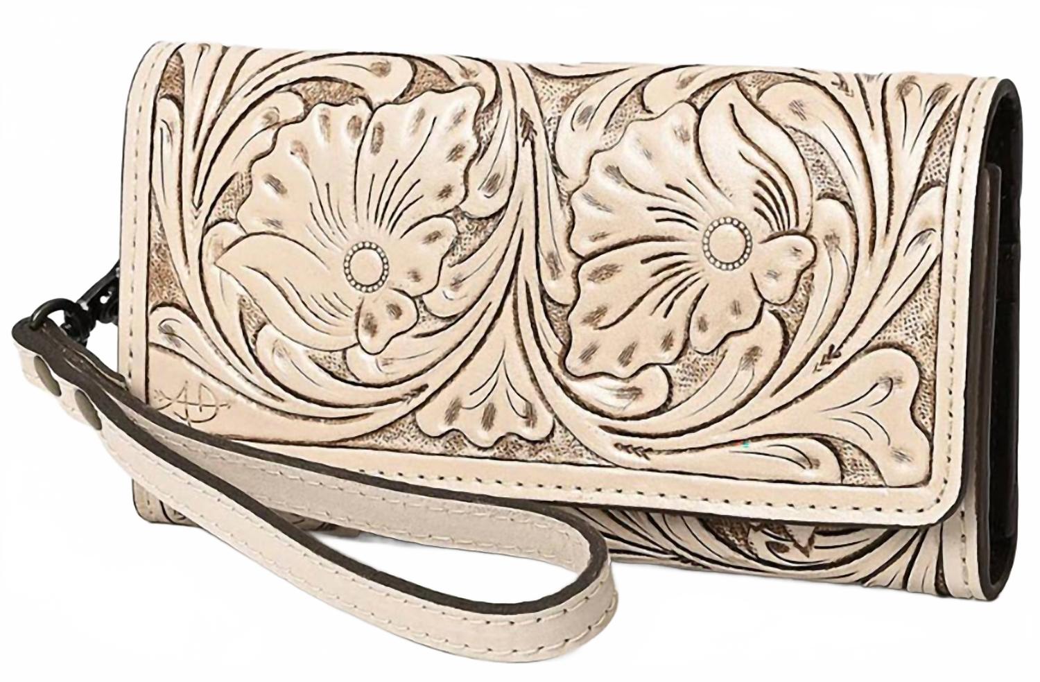 Women's Wristlet Bag In Natural