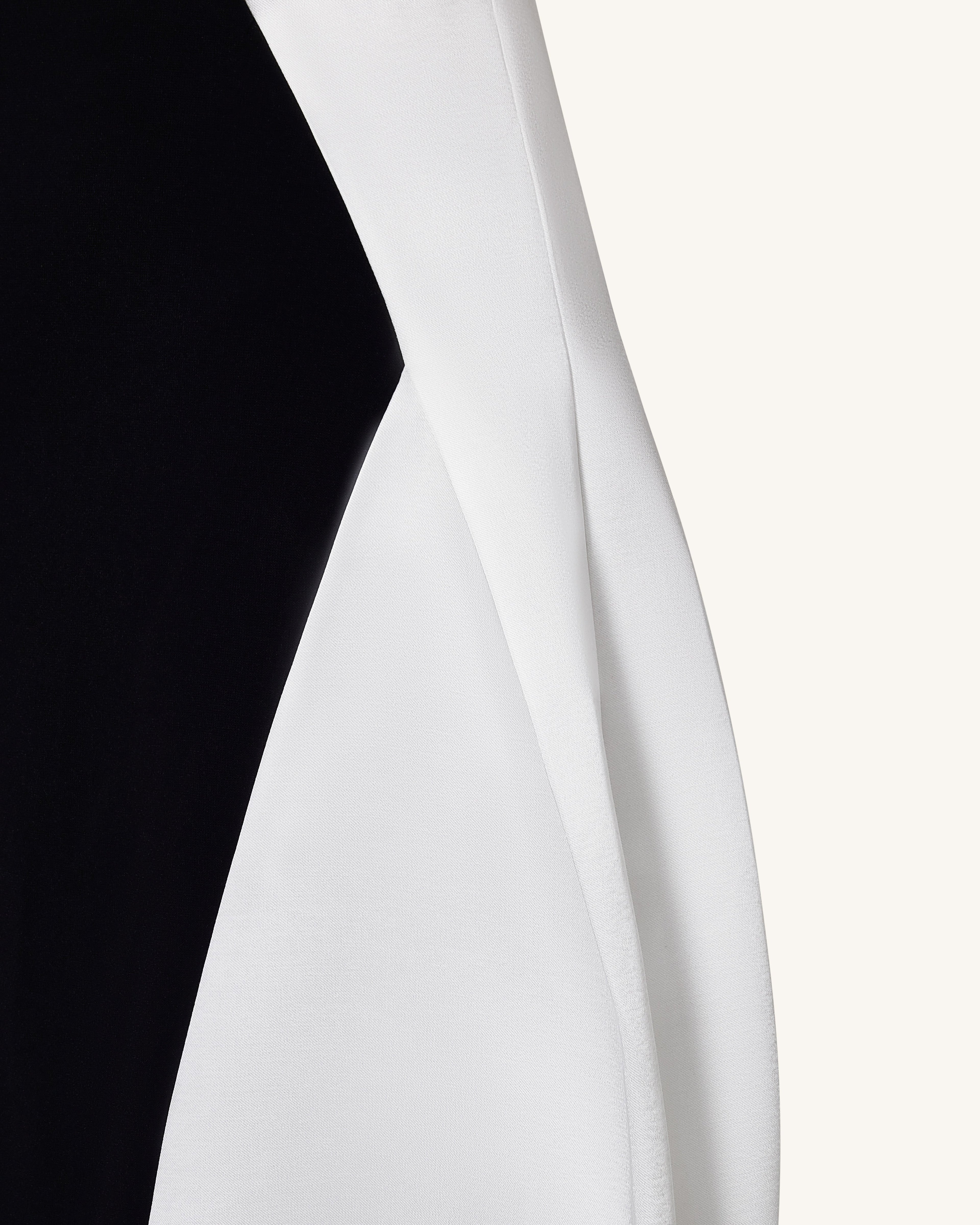 Monochrome Paneled Structured Pannier Maxi Skirt - Black