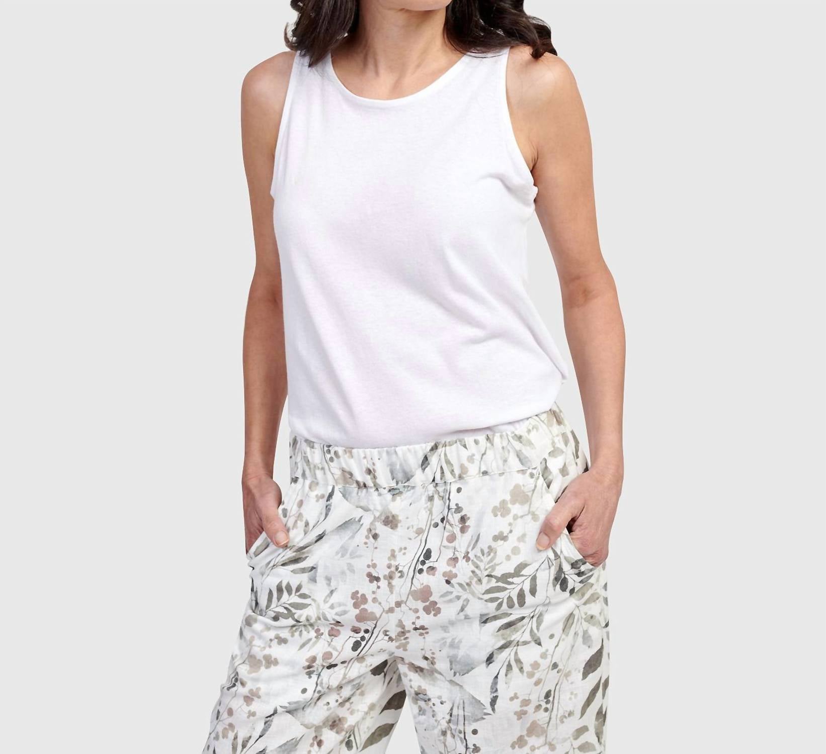 Essential Sleeveless Top In White