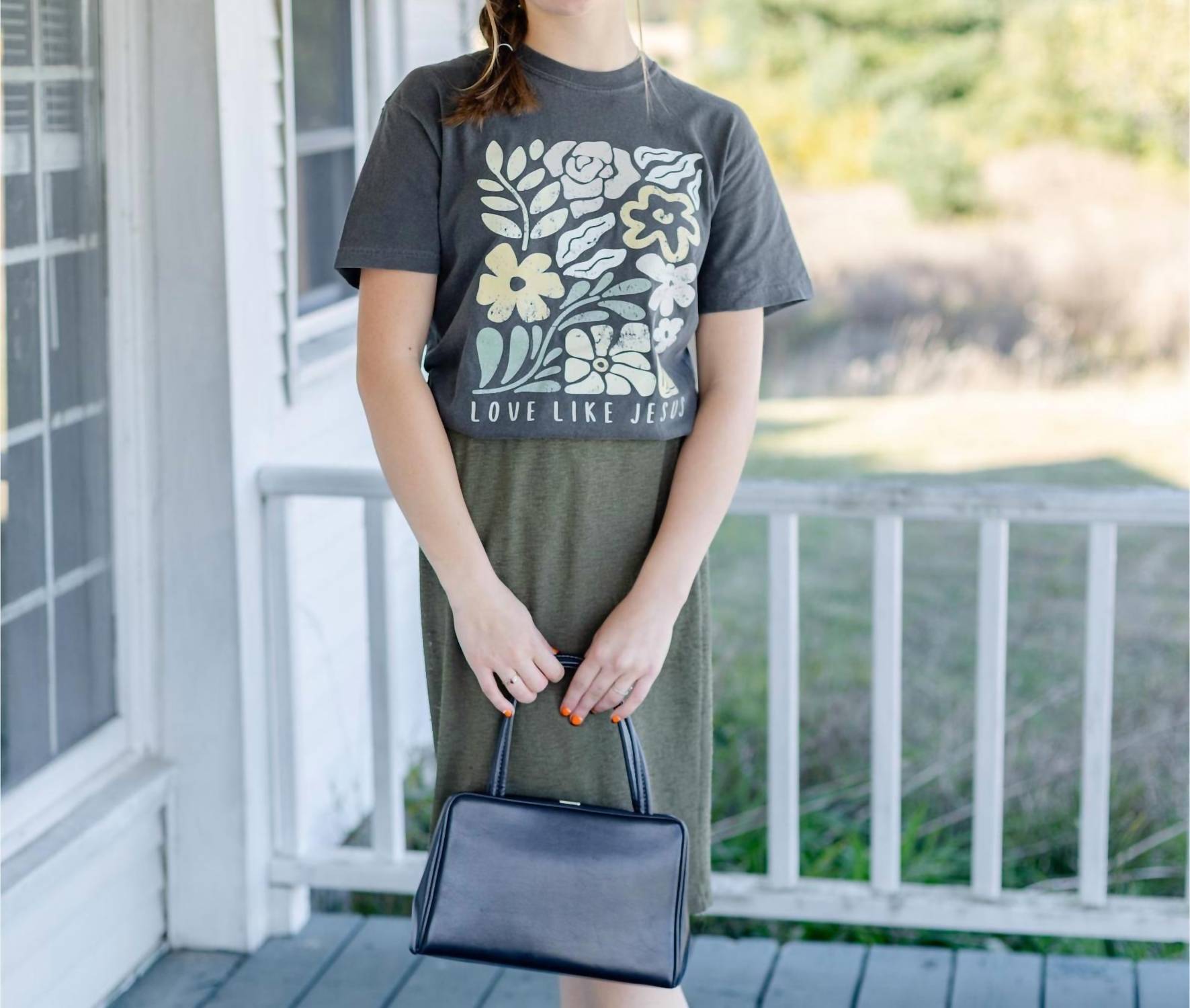 Love Like Jesus Tees In Multi