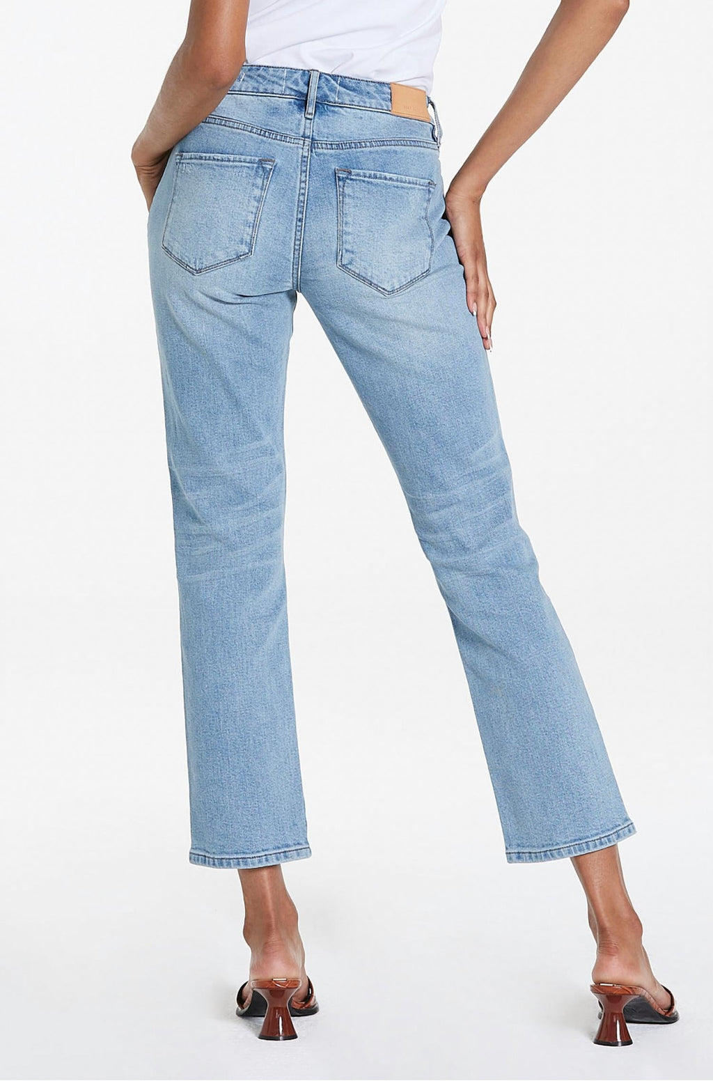 Blaire High Rise Ankle Slim Straight Jean In Urban Bay