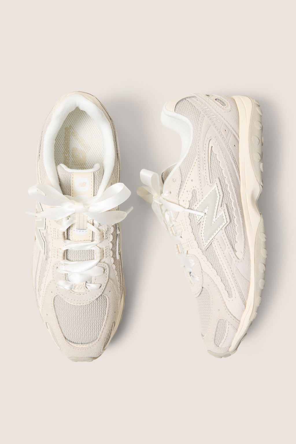 Women's 204 Sneakers