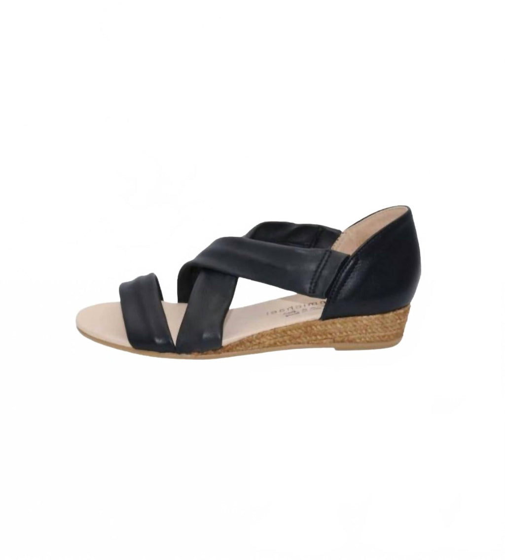 Women's Nettie Sandal In Black