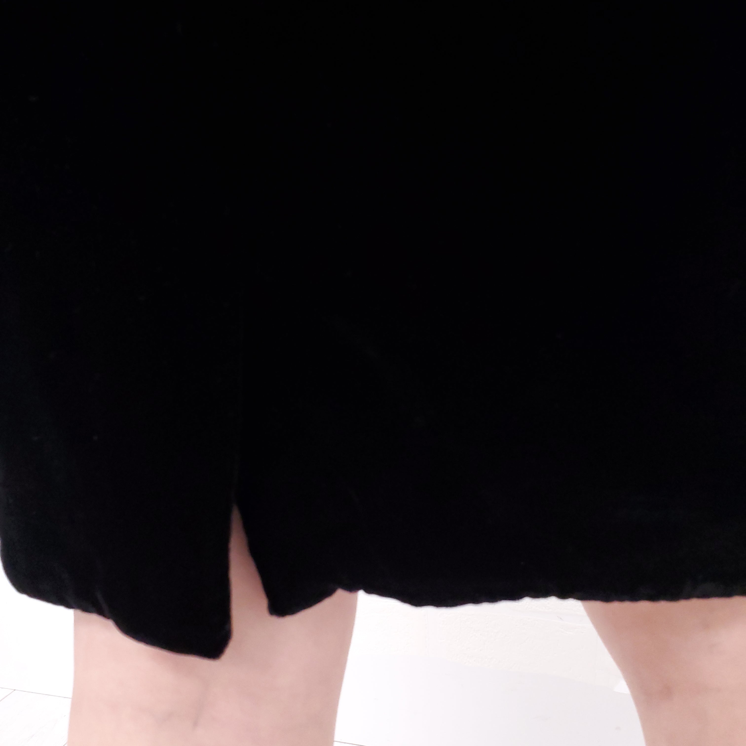 CHANEL BLACK VELVET SKIRT WITH LOGO - SIZE 40