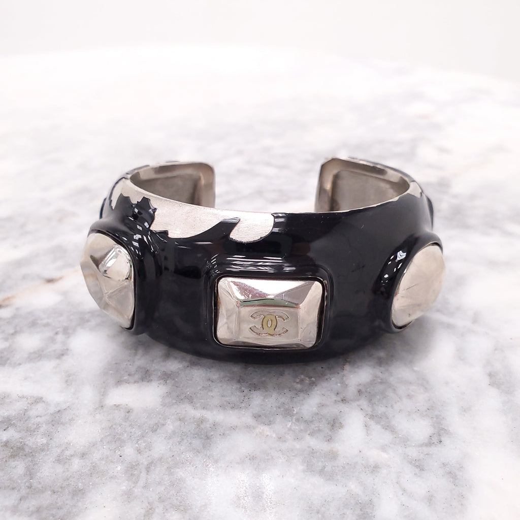 CHANEL VINTAGE BLACK ENAMEL CUFFS