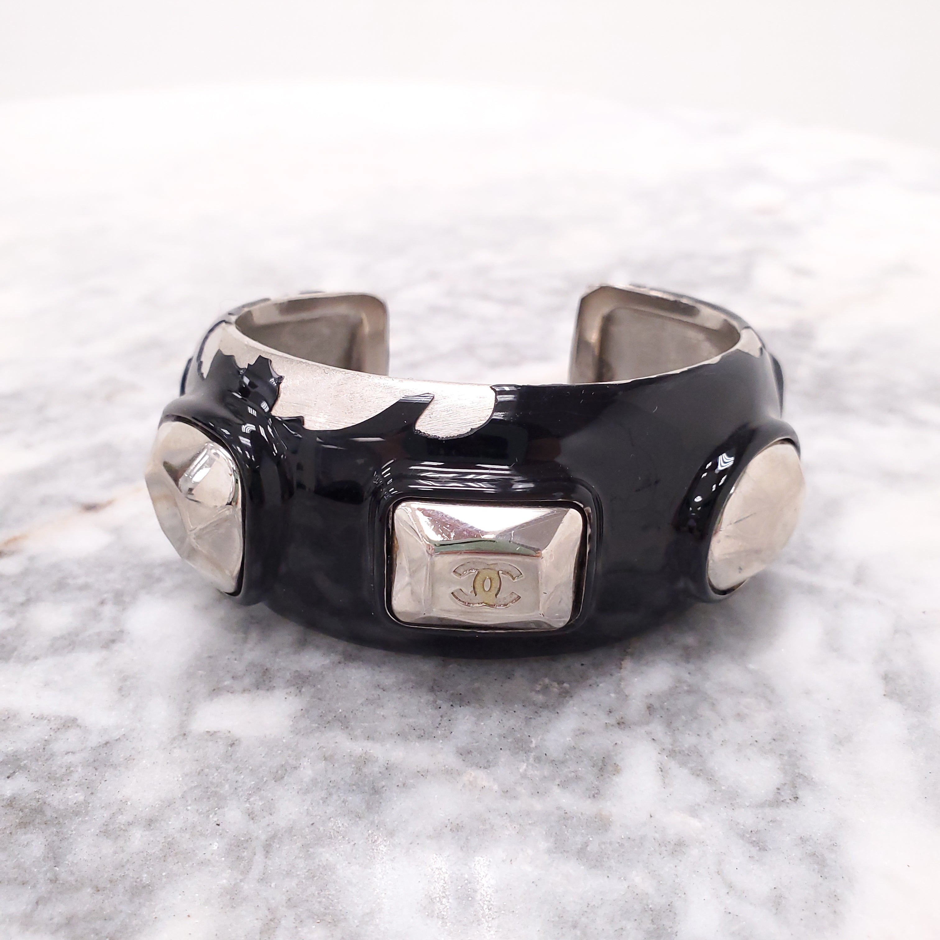 CHANEL VINTAGE BLACK ENAMEL CUFFS