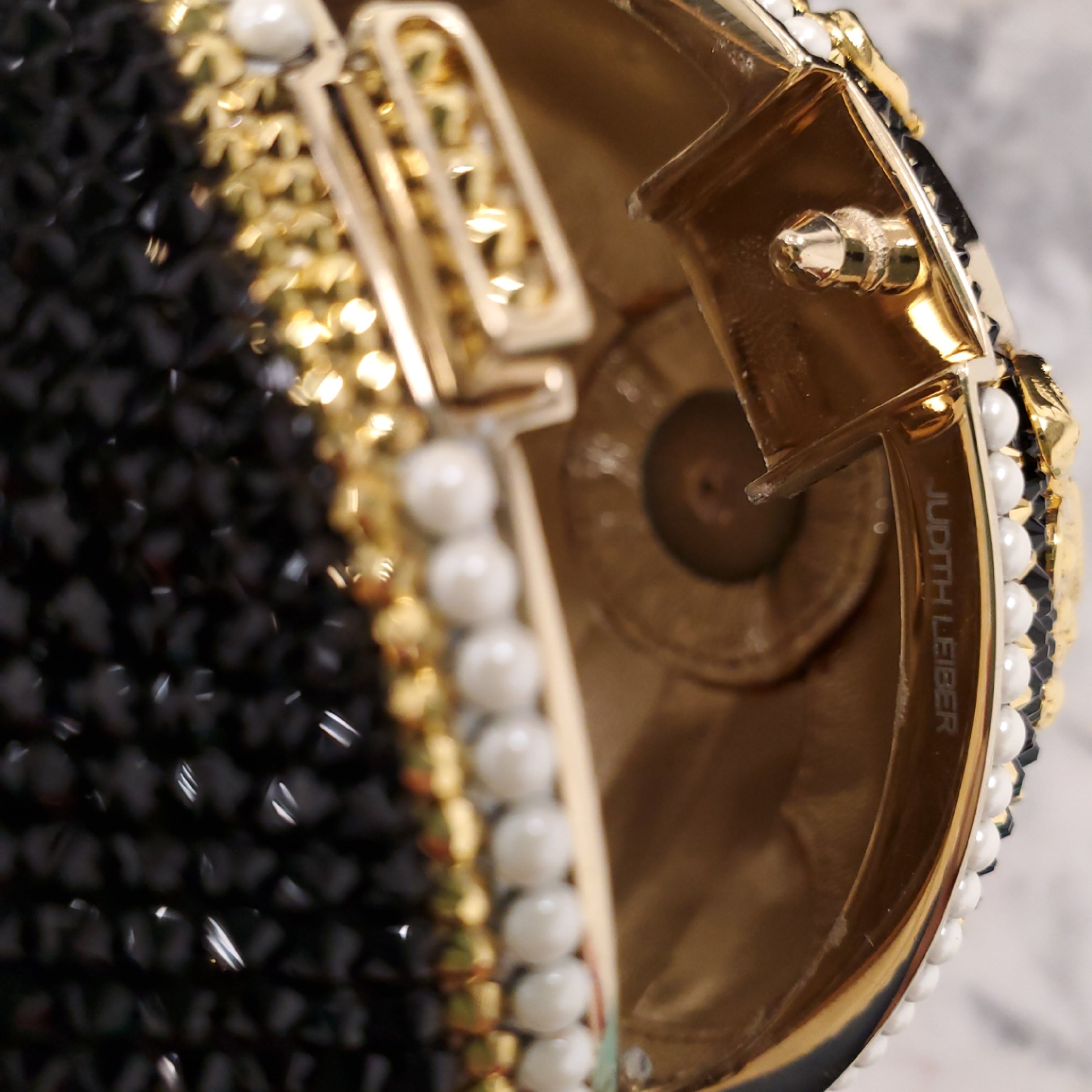 JUDITH LEIBER BAL NOIR CRYSTAL PERFUME MINAUDIERE