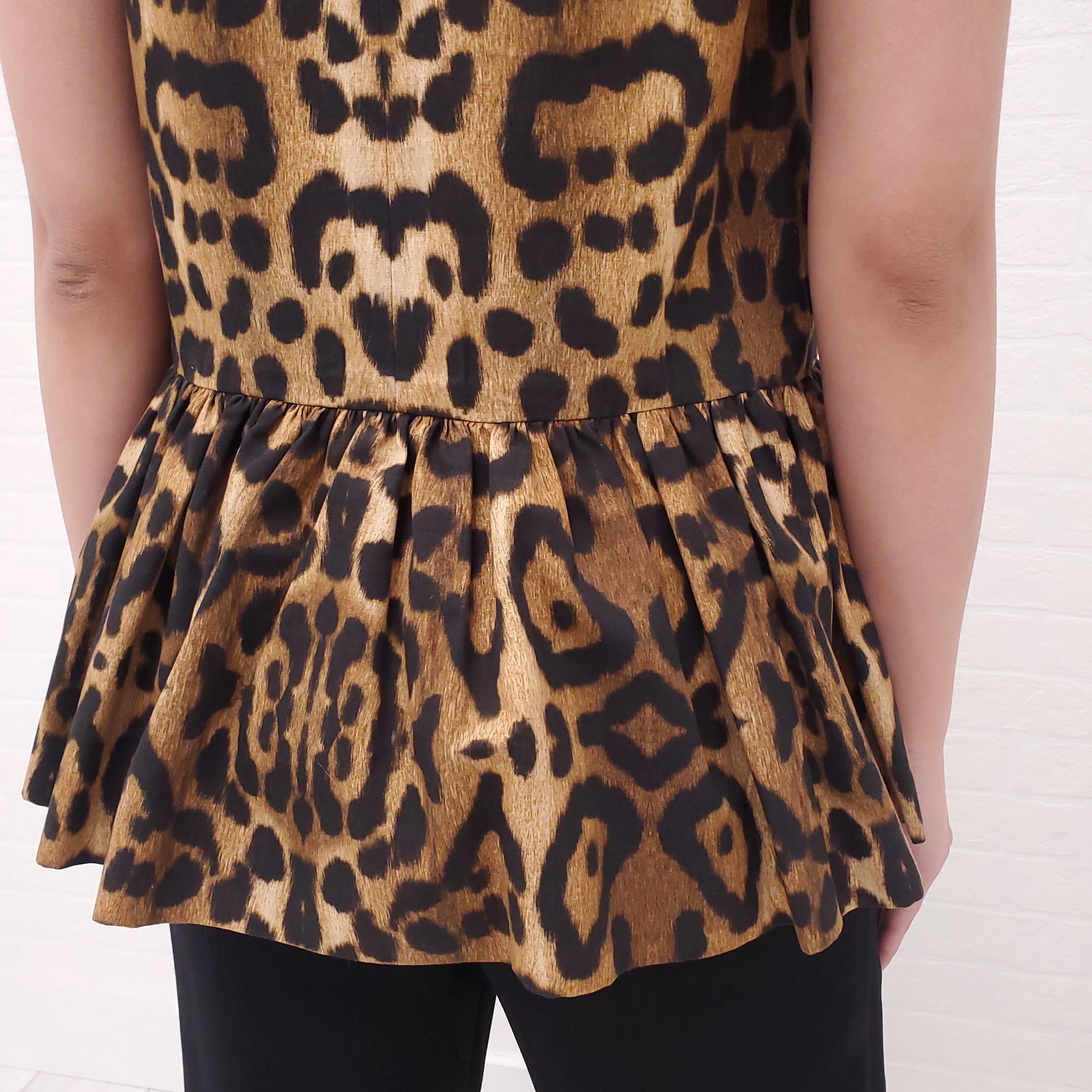 GIAMBTISTA VALLI LEOPARD TOP - SIZE 38
