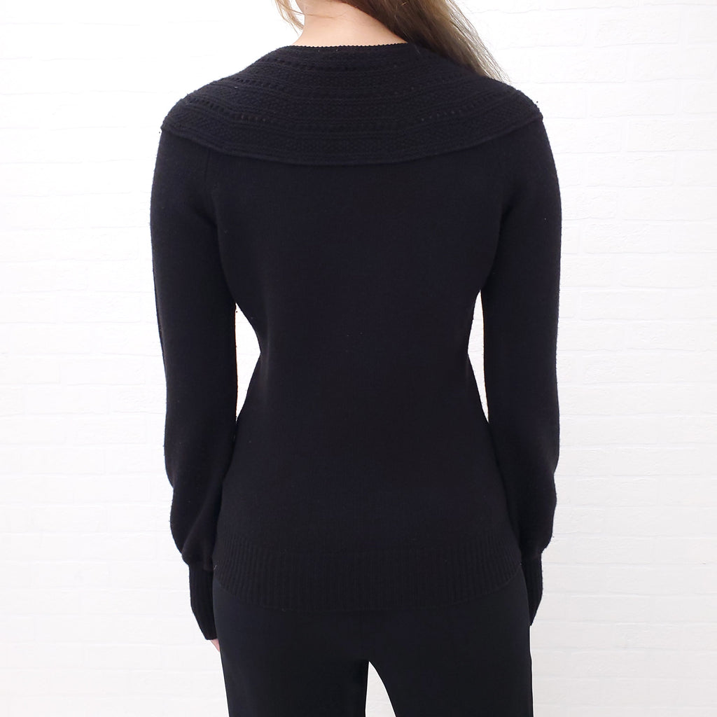 GUCCI BLACK SWEATER WITH TASSEL DETAIL - SIZE M