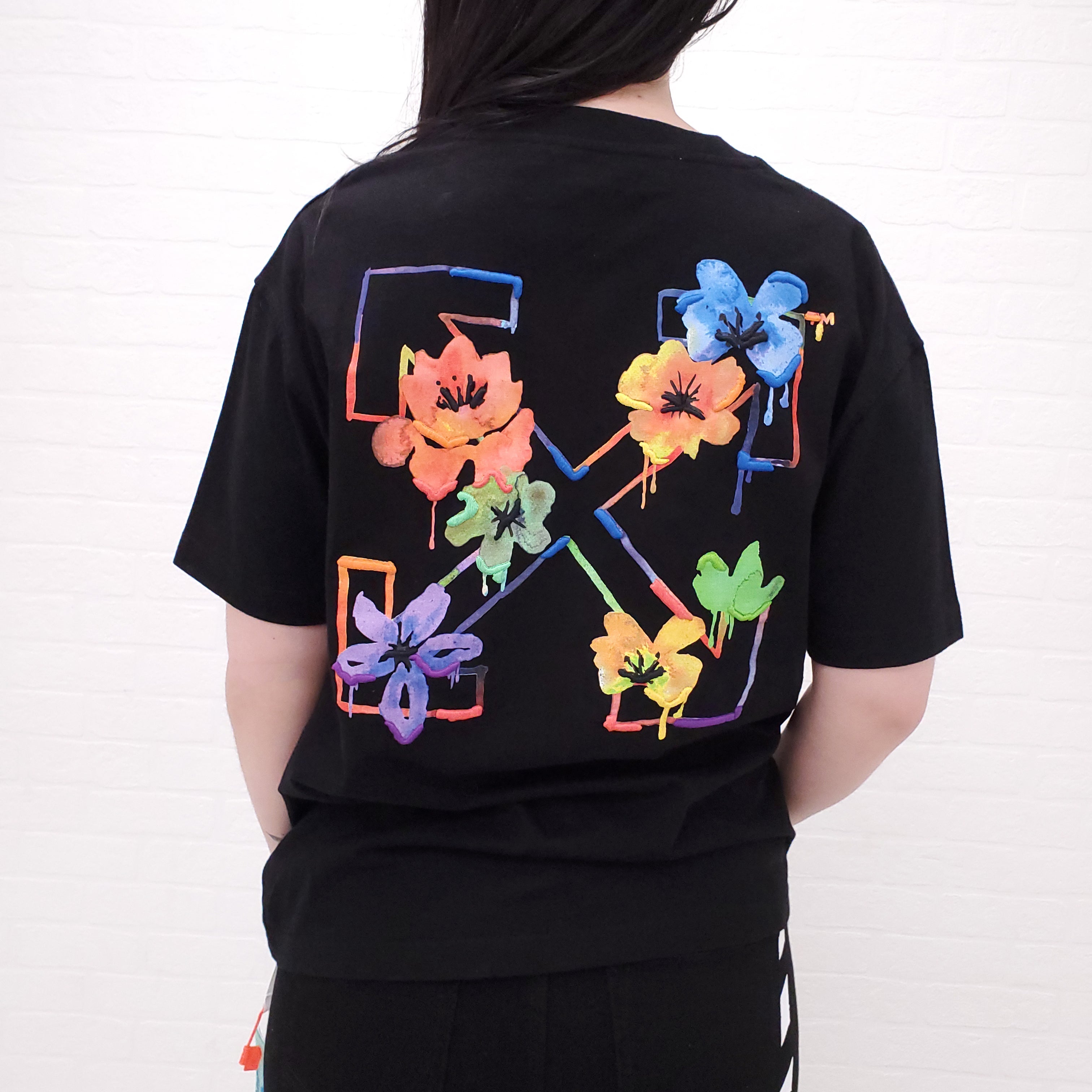 OFF-WHITE FLORAL LOGO T-SHIRT - SIZE M