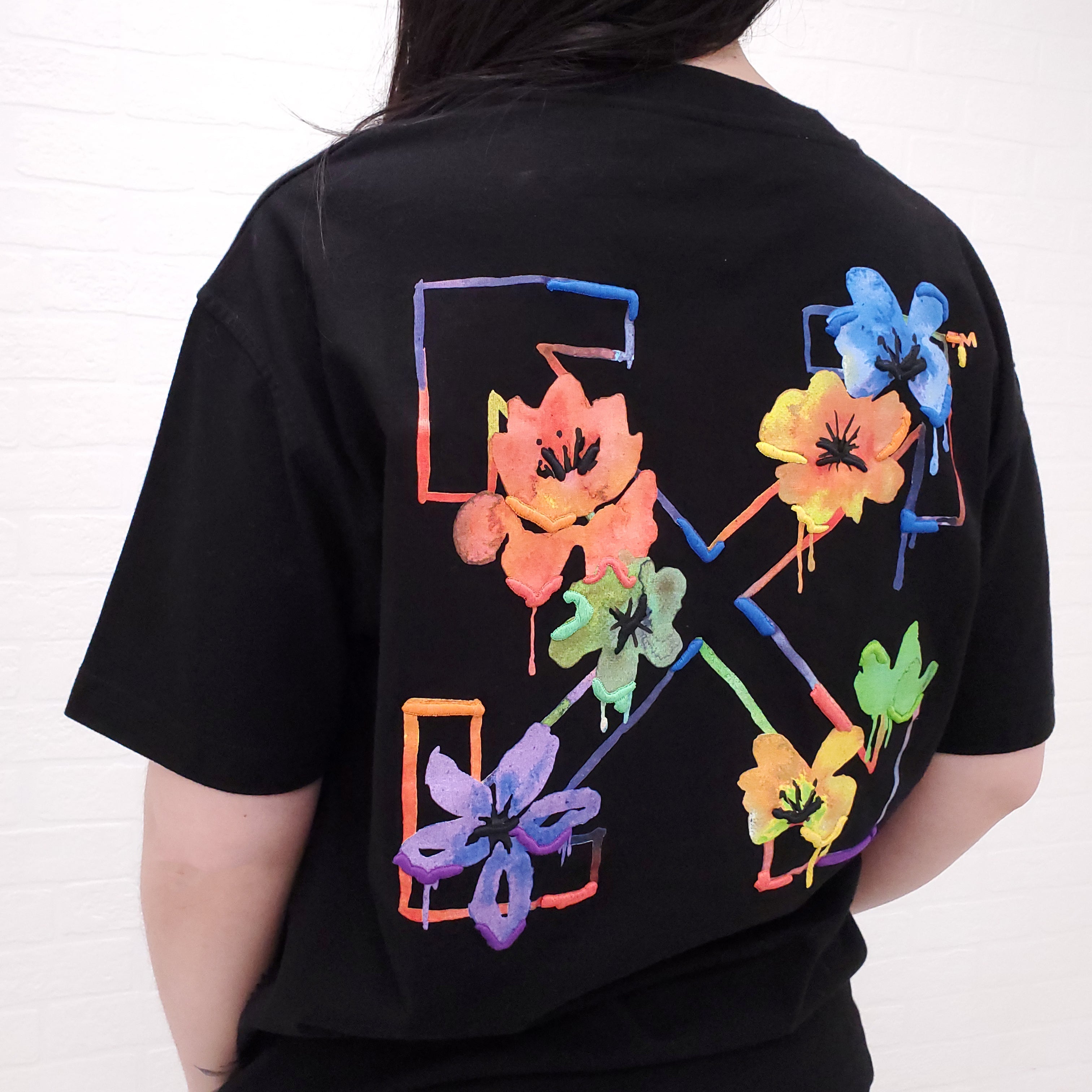 OFF-WHITE FLORAL LOGO T-SHIRT - SIZE M