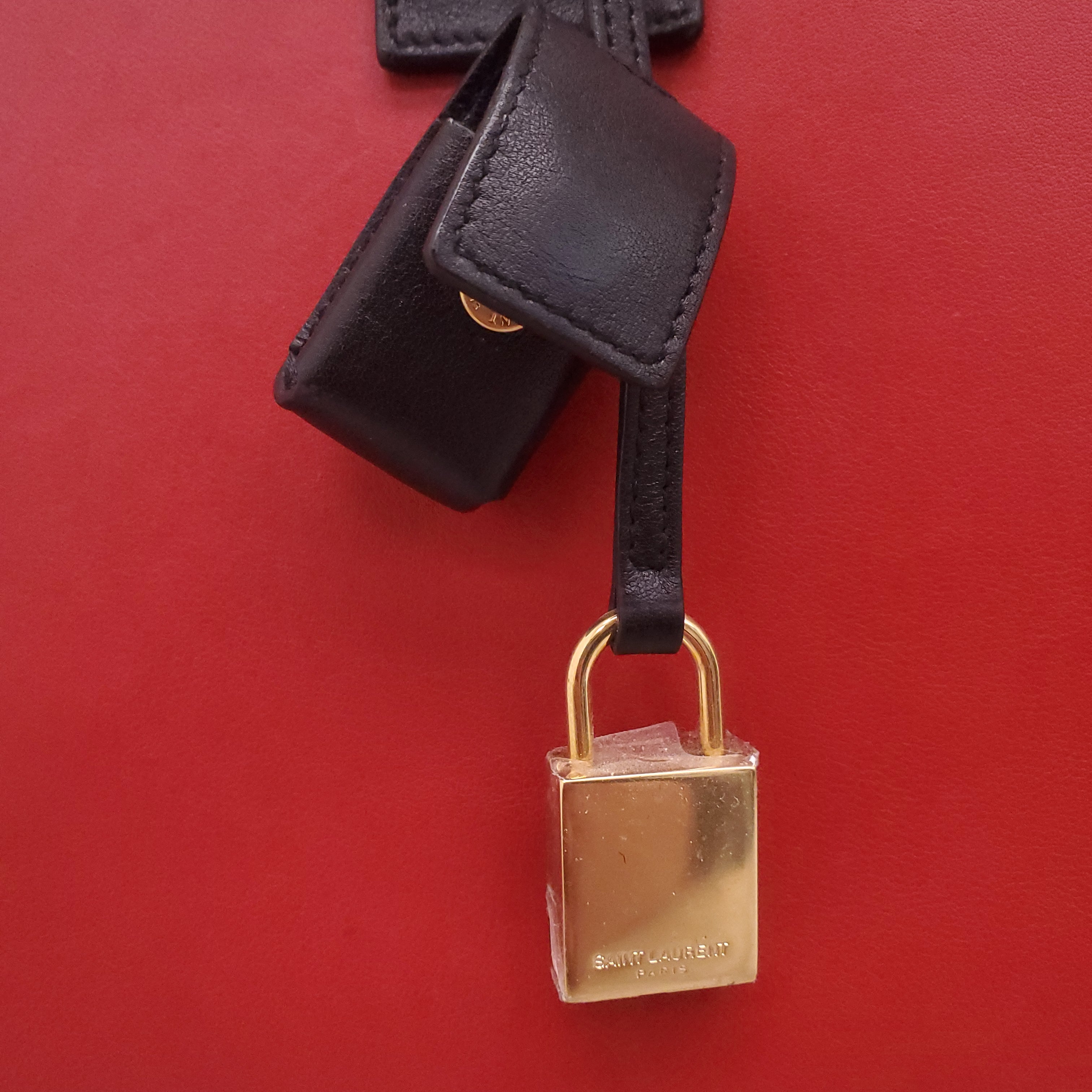 SAINT LAURENT RED AND BLACK SAC DE JOUR