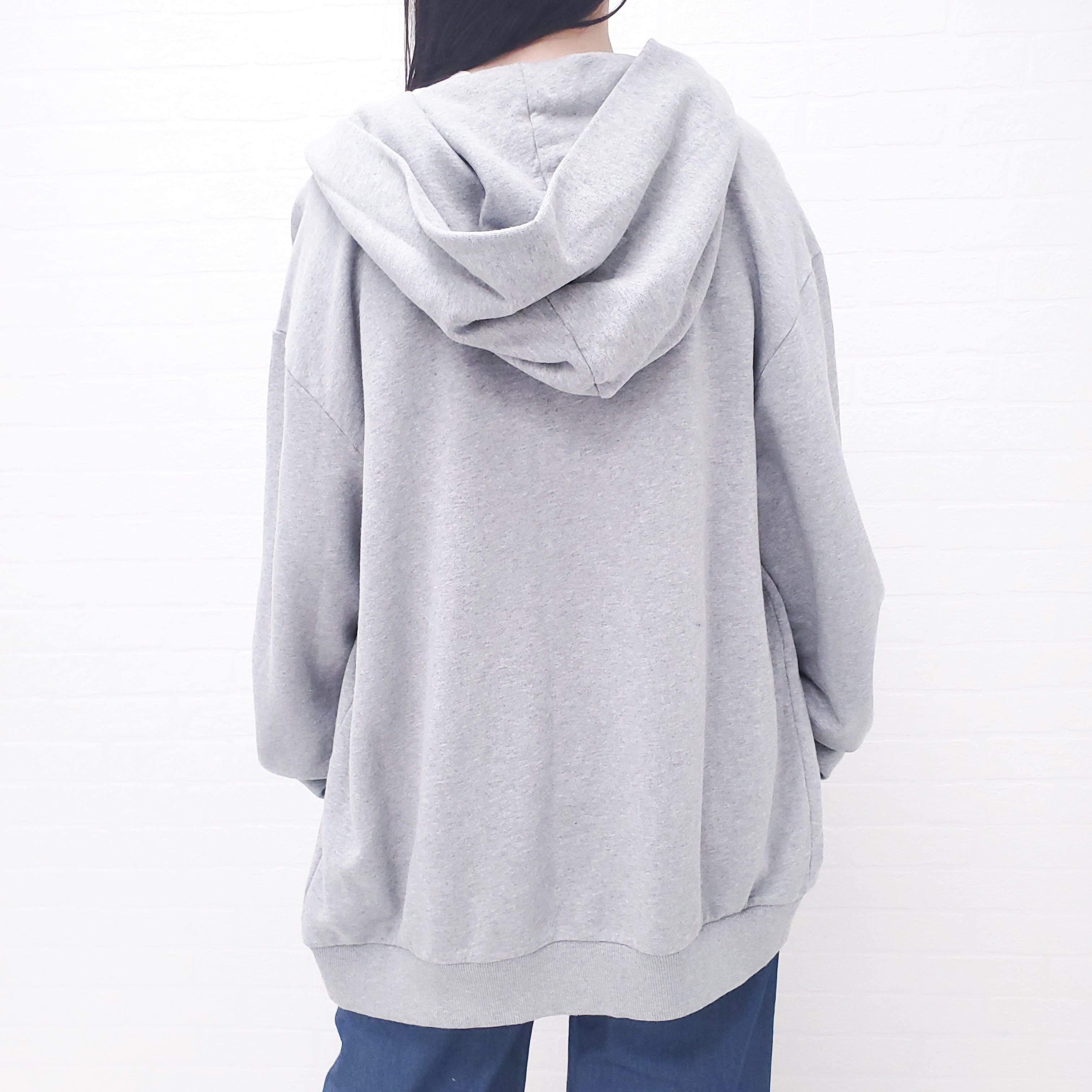 DOLCE & GABBANA GREY OVERSIZED HEART SWEATSHIRT - SIZE 46/12