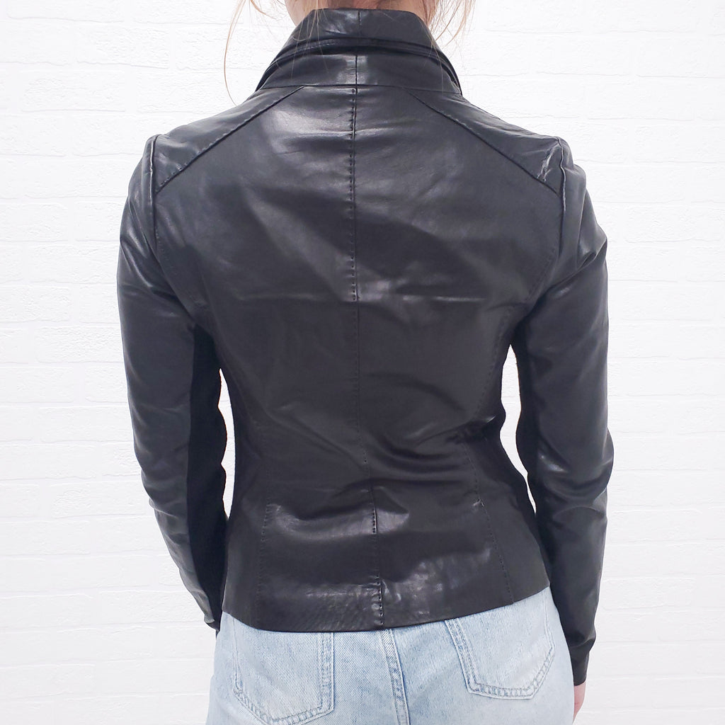 VINCE BLACK LEATHER JACKET - SIZE XS