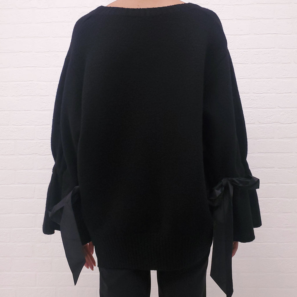 VALENTINO BLACK VIRGIN WOOL SWEATER WITH BOW BELL SLEEVES - SIZE XS