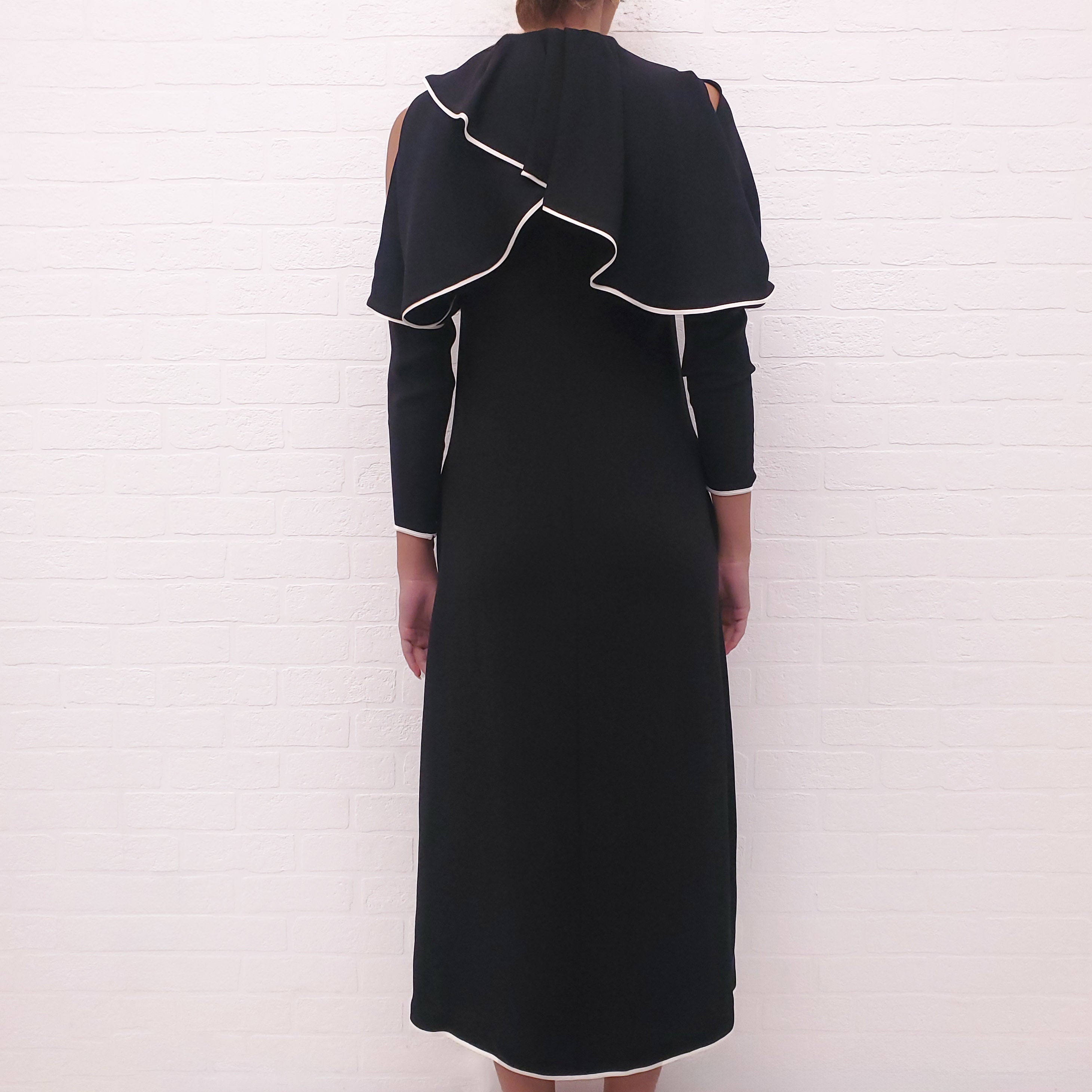 VALENTINO BLACK COLD SHOULDER LAYERED DRESS - SIZE 00