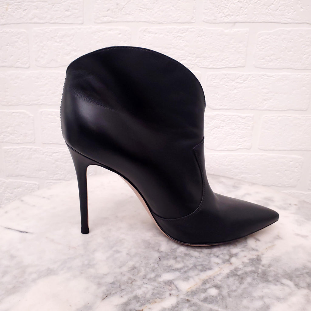 GIANVITO ROSSI BLACK LEATHER BOOTIES - SIZE 39