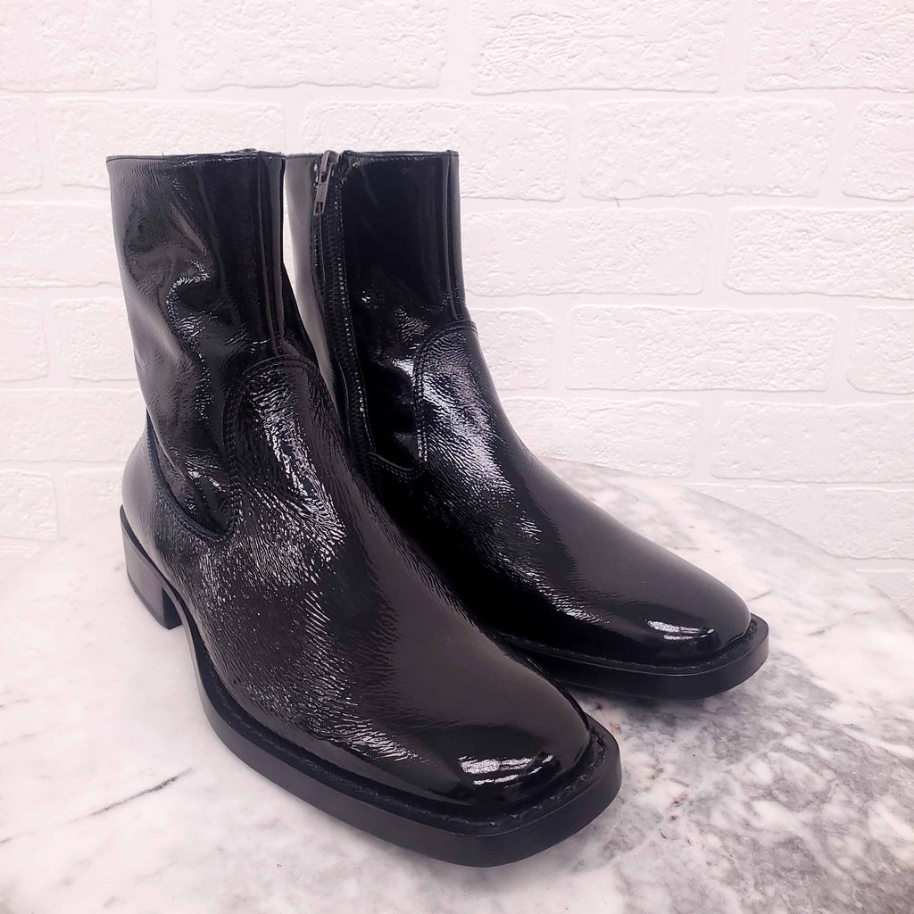 ANN DEMEULEMEESTER BLACK CRINKLE PATENT LEATHER ANKLE BOOTIES - SIZE 41