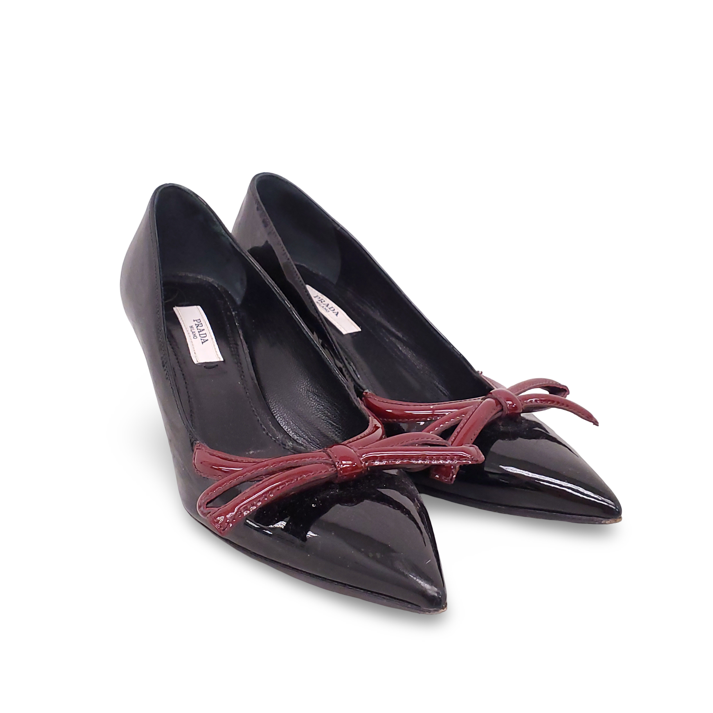 PRADA BLACK PATENT KITTEN HEELS WITH BURGUNDY BOW - SIZE 35.5