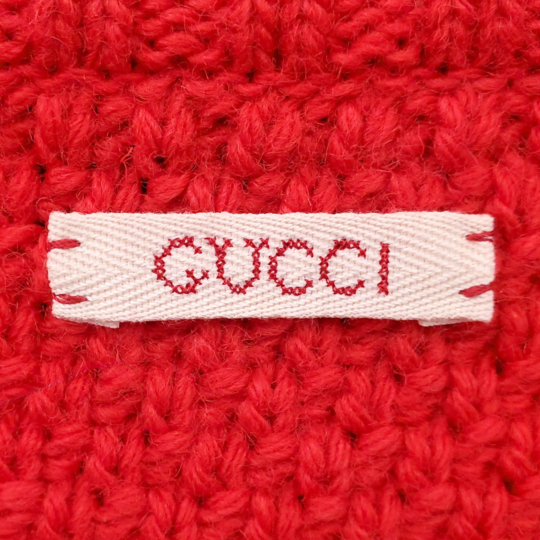 GUCCI OVERSIZED RED CABLEKNIT SWEATER WITH ZIPPER DETAIL AND LOGO - SIZE XS