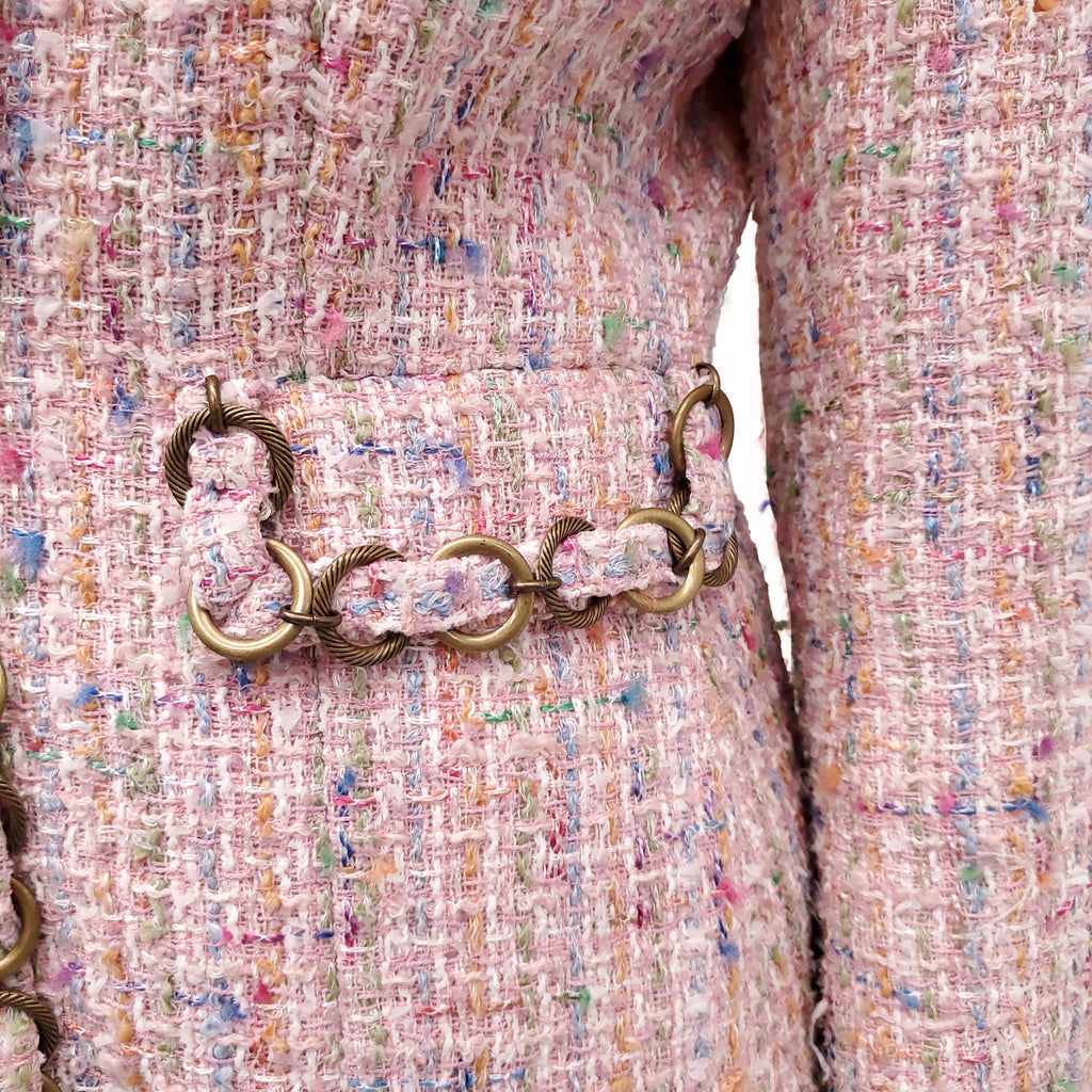 CHANEL PINK TWEED SUIT WITH CHAIN DETAIL - SIZE 40
