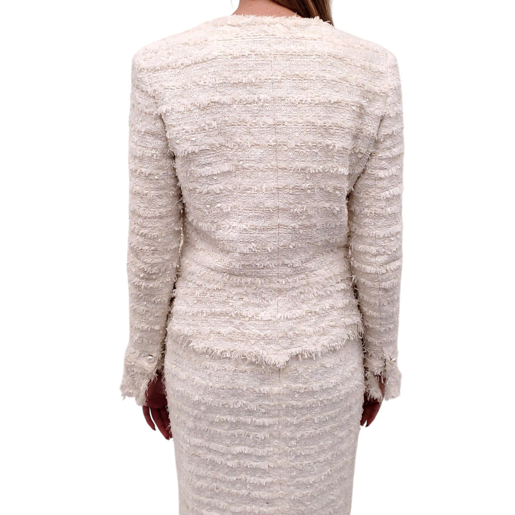 CHANEL 2005 CREAM TWEED SEQUIN SUIT WITH PEARL LOGO BUTTONS - SIZE 42