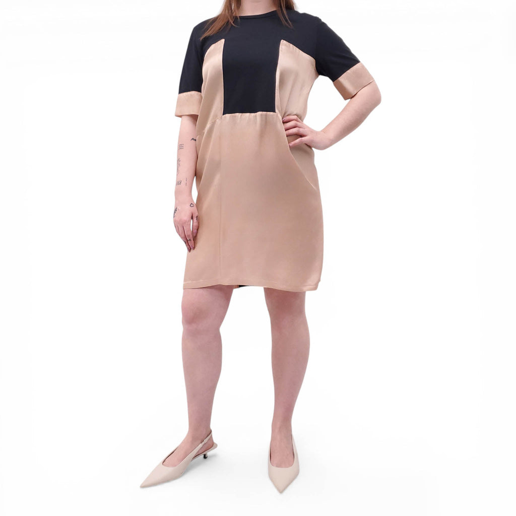 MARNI BLACK AND PEACH T-SHIRT DRESS - SIZE 44