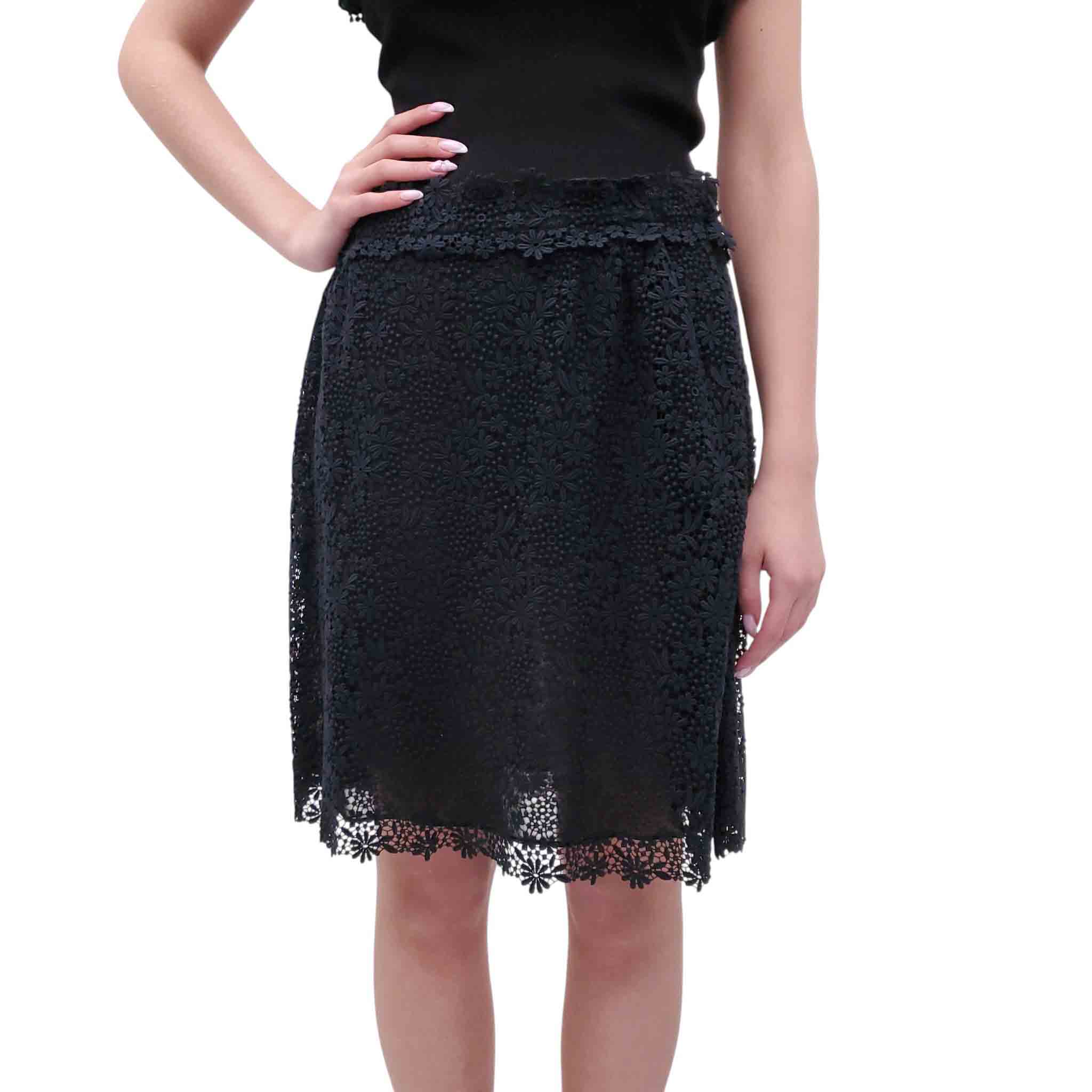 VALENTINO BLACK FLORAL LACE SET - SIZE M