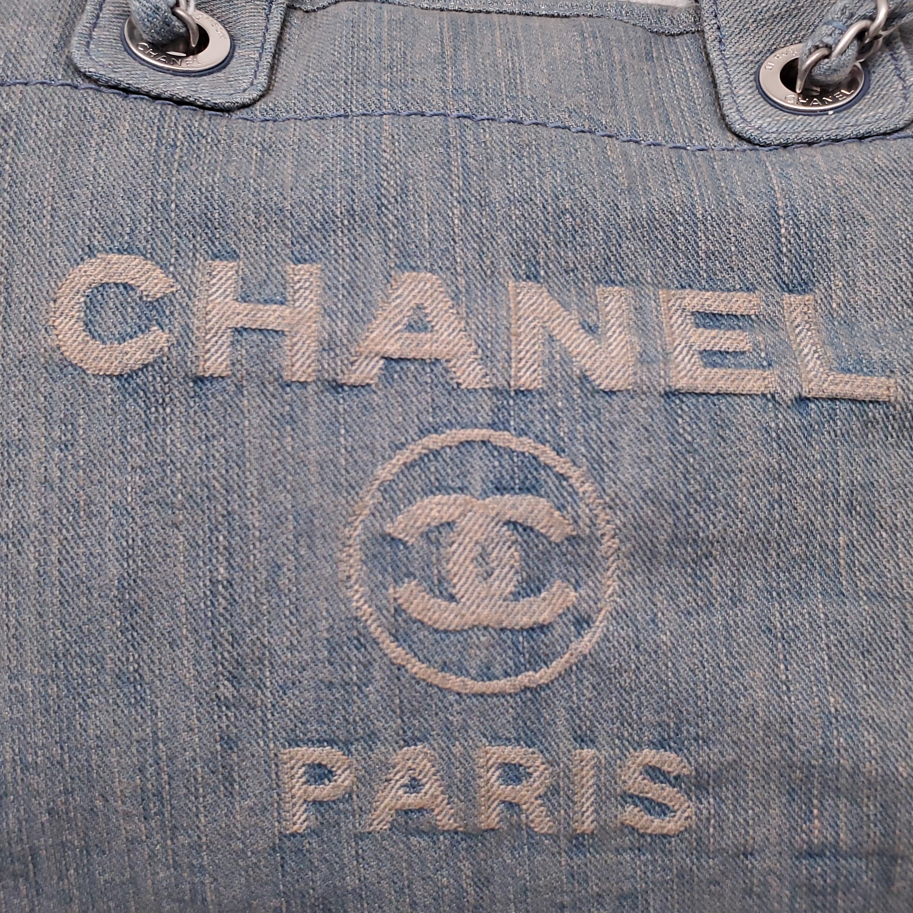 CHANEL DENIM PETITE DEAUVILLE SHOPPING TOTE BAG