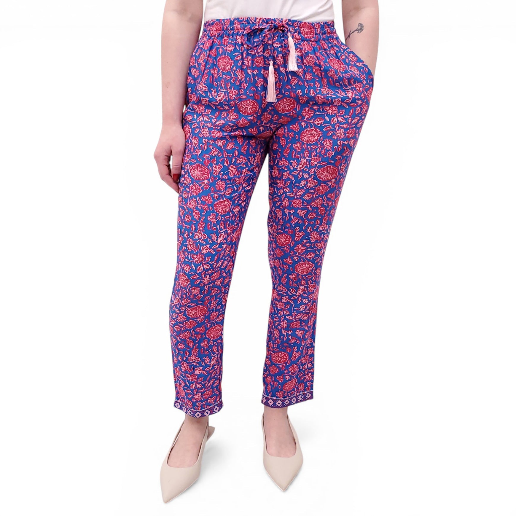 NATALIE MARTIN BLUE AND RED FLORAL RAYON PANTS - SIZE XS