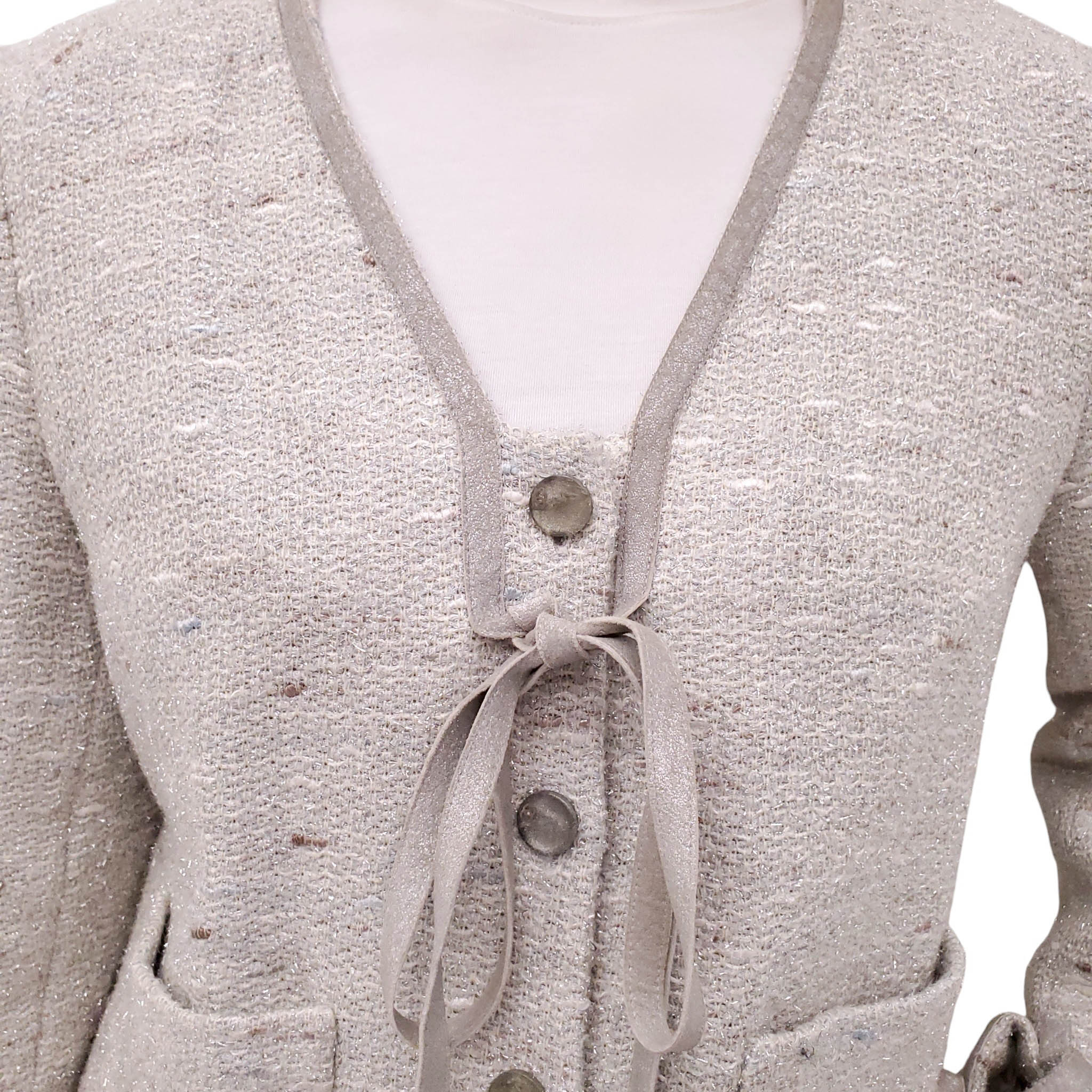 CHANEL F/W 1999 SILVER METALLIC JACKET WITH TIE DETAILS - SIZE 42