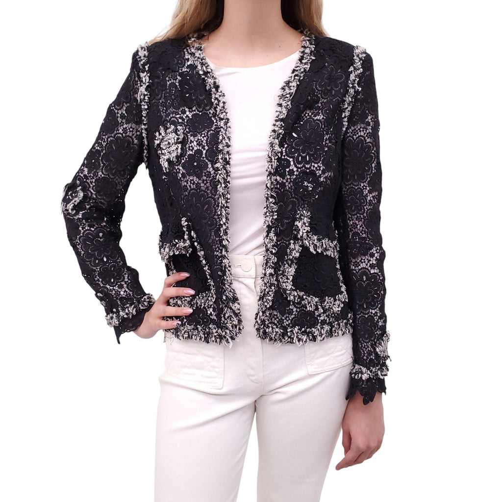 CHANEL S/S 2004 BLACK AND WHITE EYELET TWEED JACKET - SIZE 44