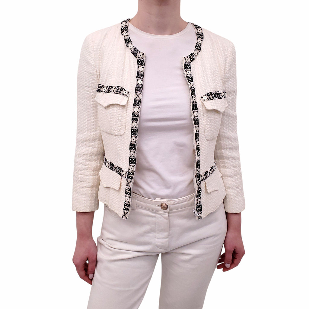 CHANEL CREAM ZIP UP JACKET WITH FLORAL BEADED TRIM AND LOGO DETAIL - SIZE 40