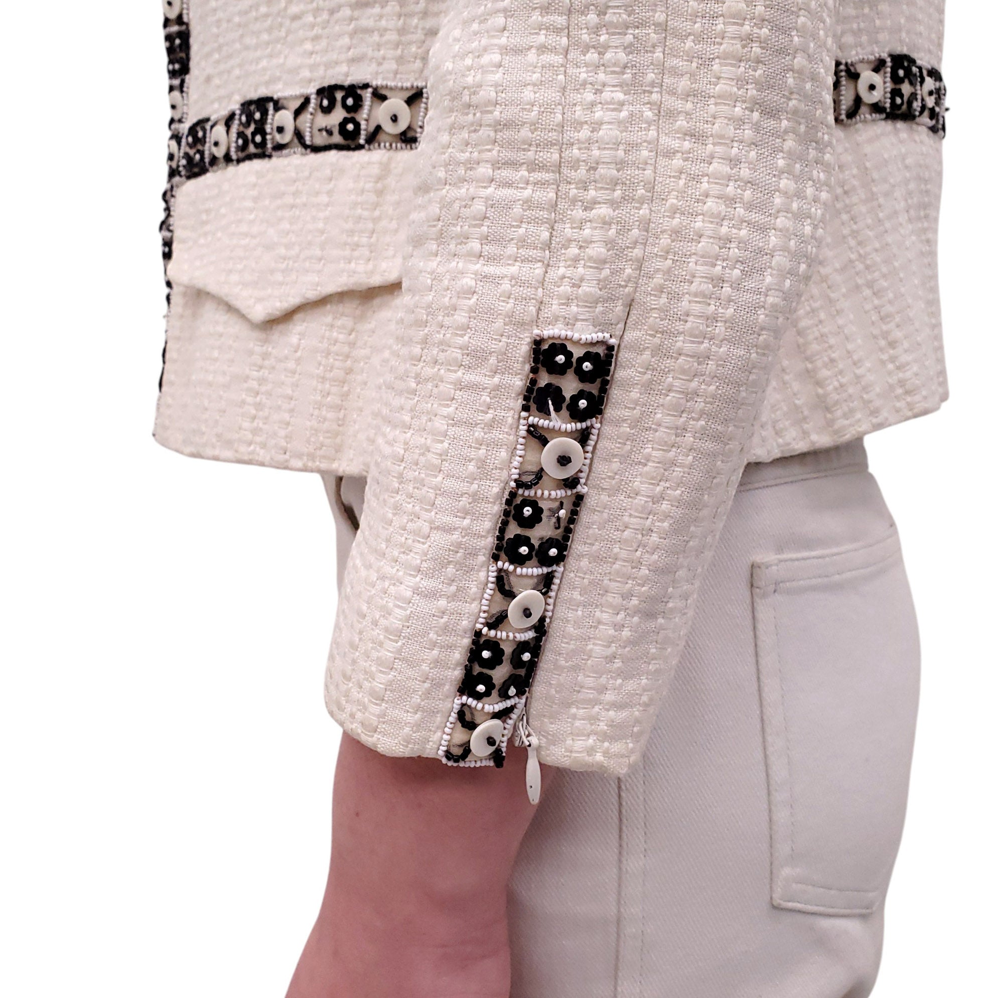 CHANEL CREAM ZIP UP JACKET WITH FLORAL BEADED TRIM AND LOGO DETAIL - SIZE 40
