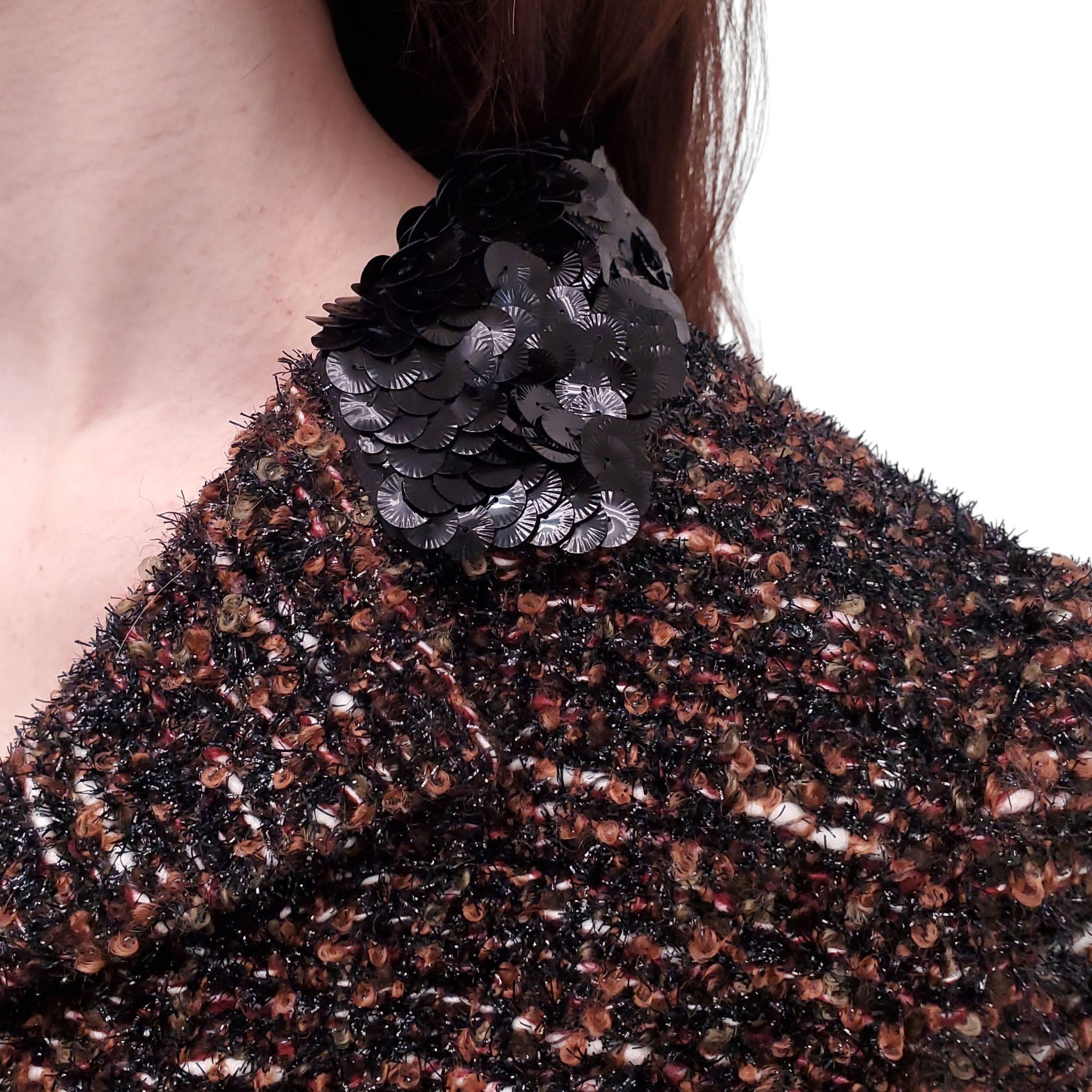 CHANEL BROWN AND BLACK METALLIC TWEED JACKET WITH PAILLETTE SEQUIN COLLAR - SIZE 40