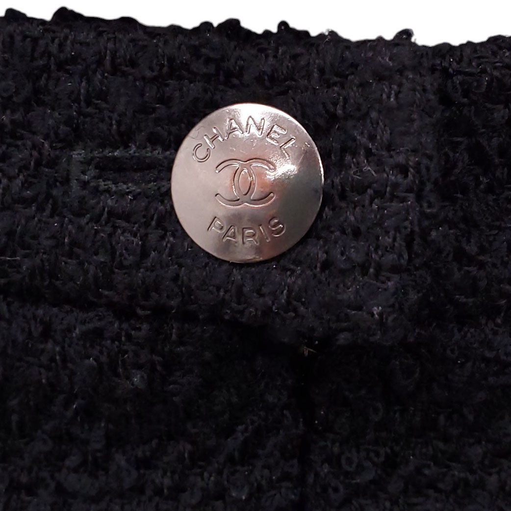 CHANEL 1997 BLACK TWEED SUIT WITH RUFFLE DETAIL - SIZE 38
