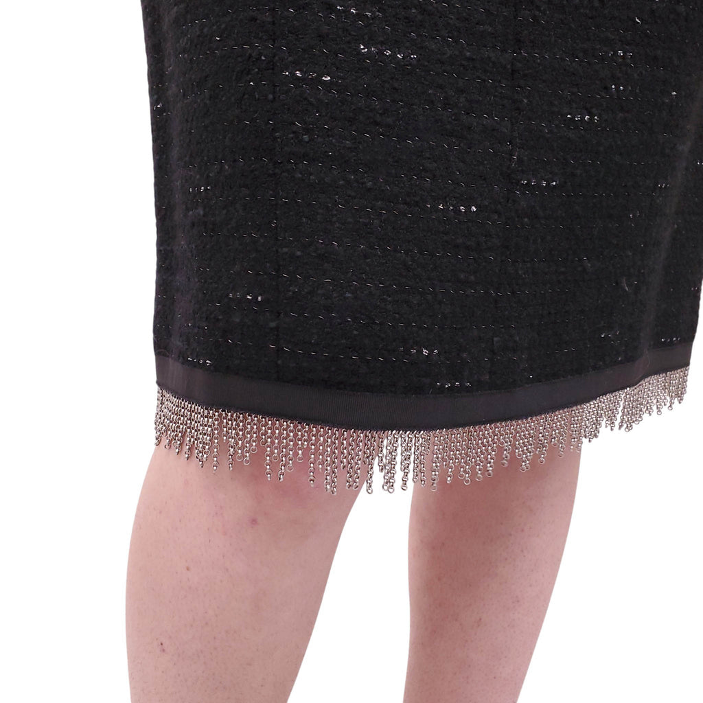 CHANEL BLACK TWEED CHAIN FRIGE TRIMMED SKIRT - SIZE 40