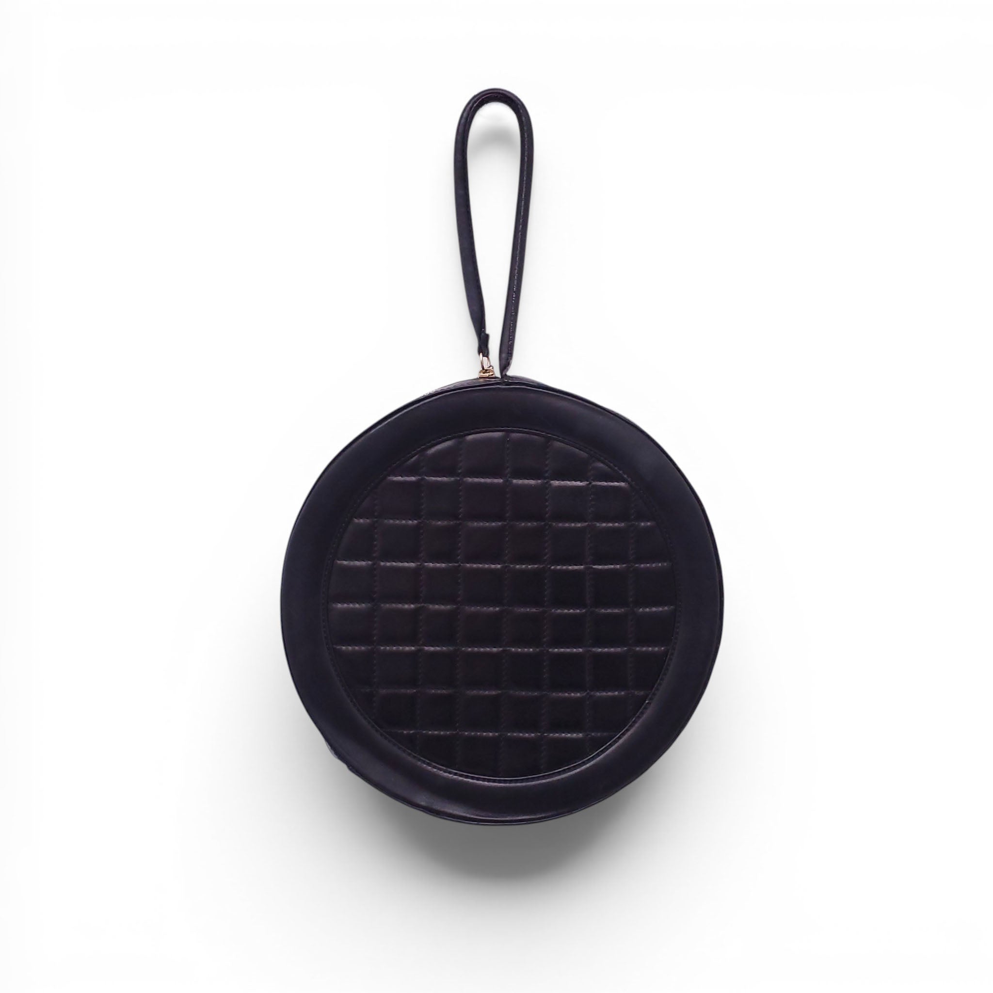 CHANEL VINTAGE BLACK ROUND CC WRISTLET