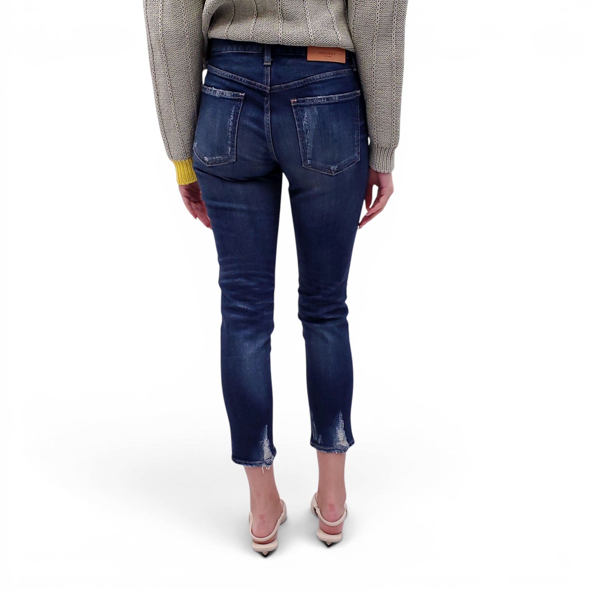 MOUSSY VINTAGE DARK WASH DENIM LIGHTLY DISTRESSED JEANS - SIZE 27
