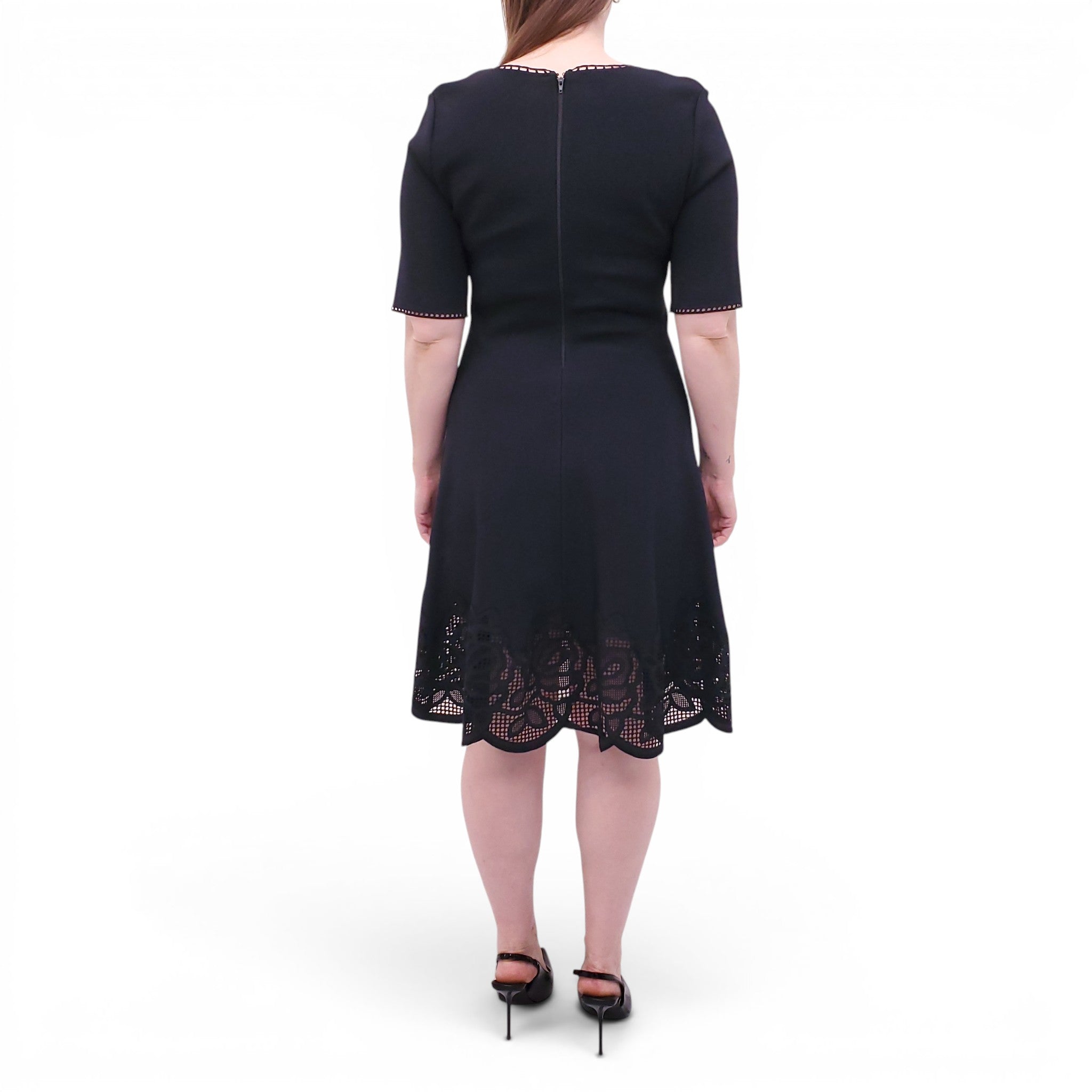 OSCAR DE LA RENTA BLACK DRESS WITH EYELET HEM DETAIL - SIZE L