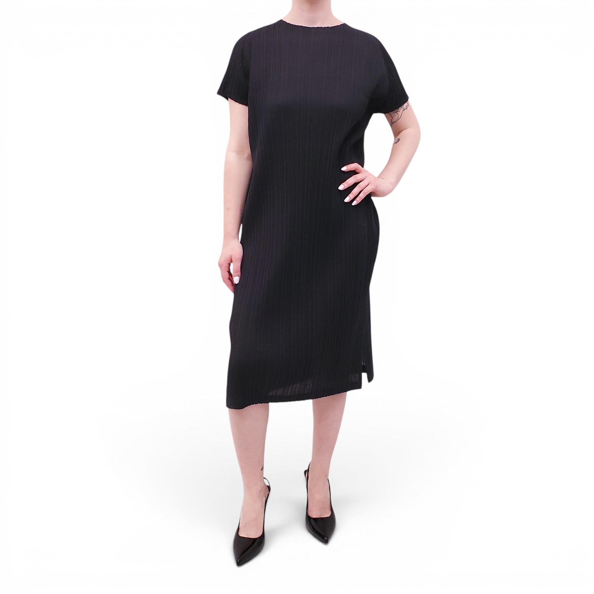 ISSEY MIYAKE BLACK 'PLEATS PLEASE' DRESS - SIZE 2/S